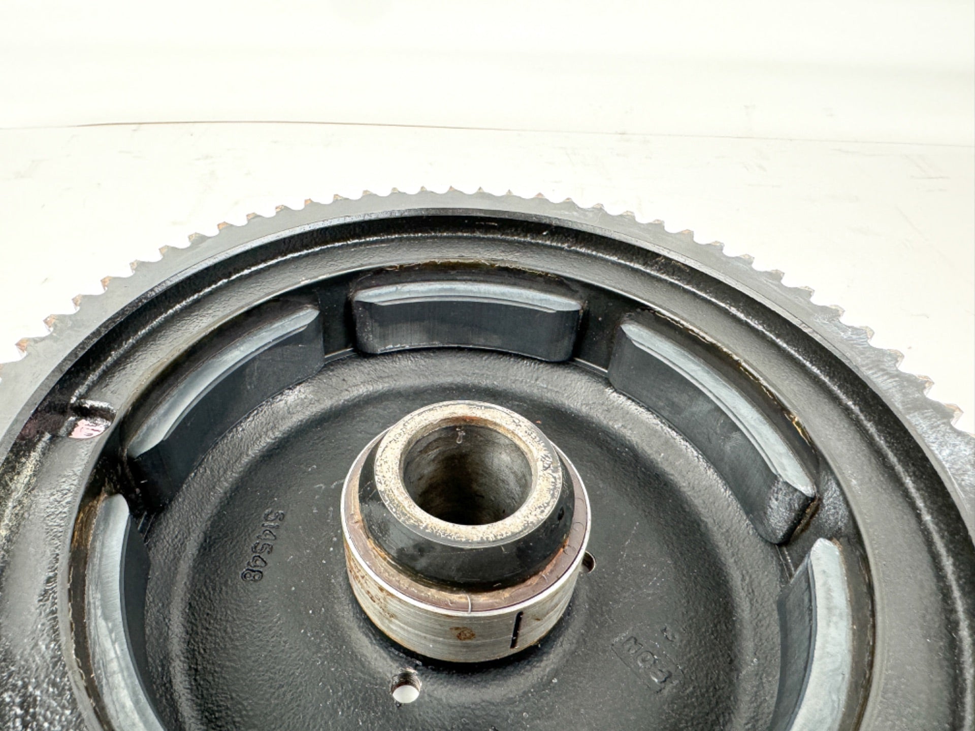 1996 Evinrude 50 HP 2 Stroke Outboard Flywheel 0585190 OEM