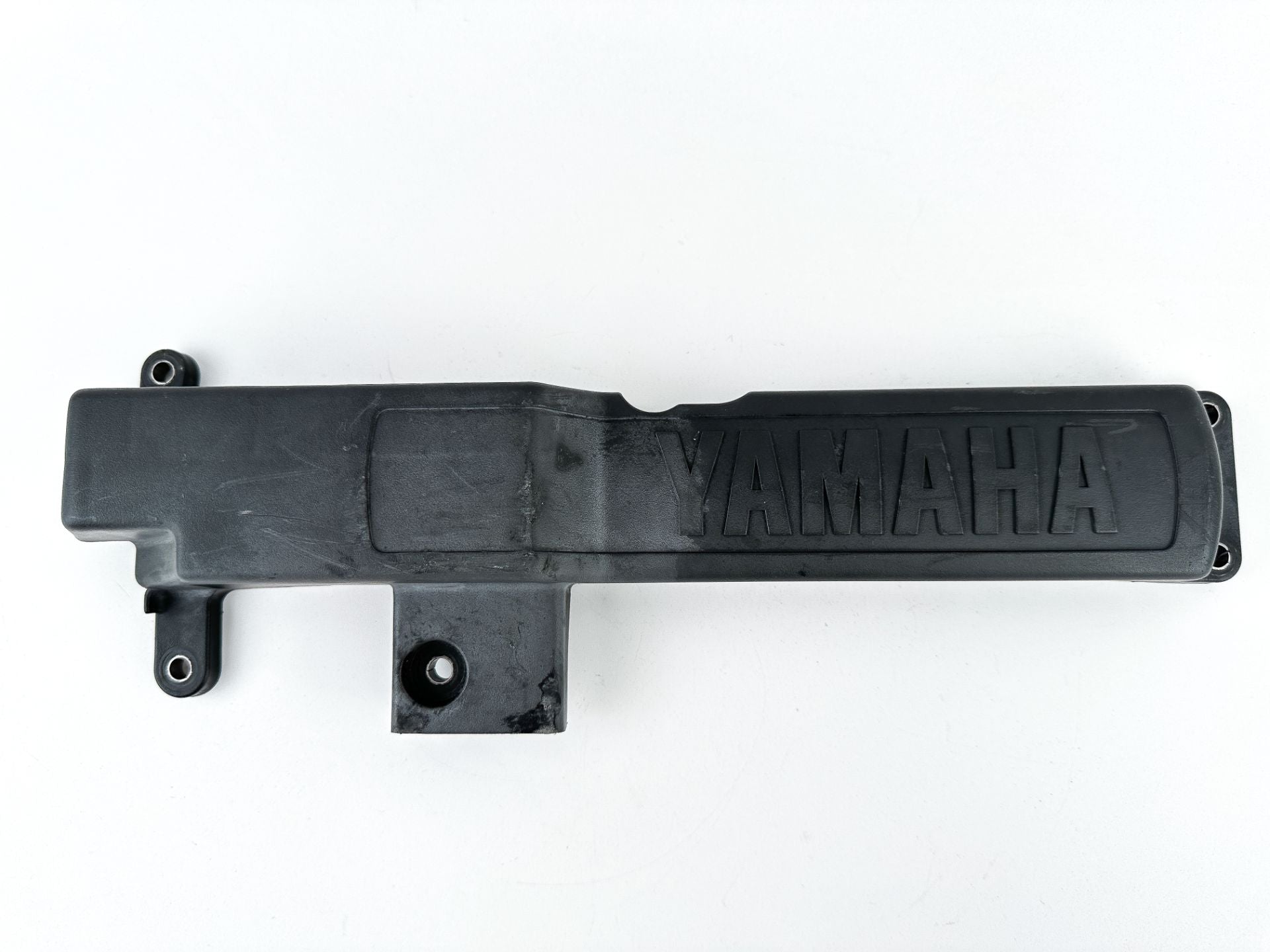 2005 Yamaha 115 HP 4 Stroke Outboard Ignition Coil Cover 67F-11192-01-00 OEM