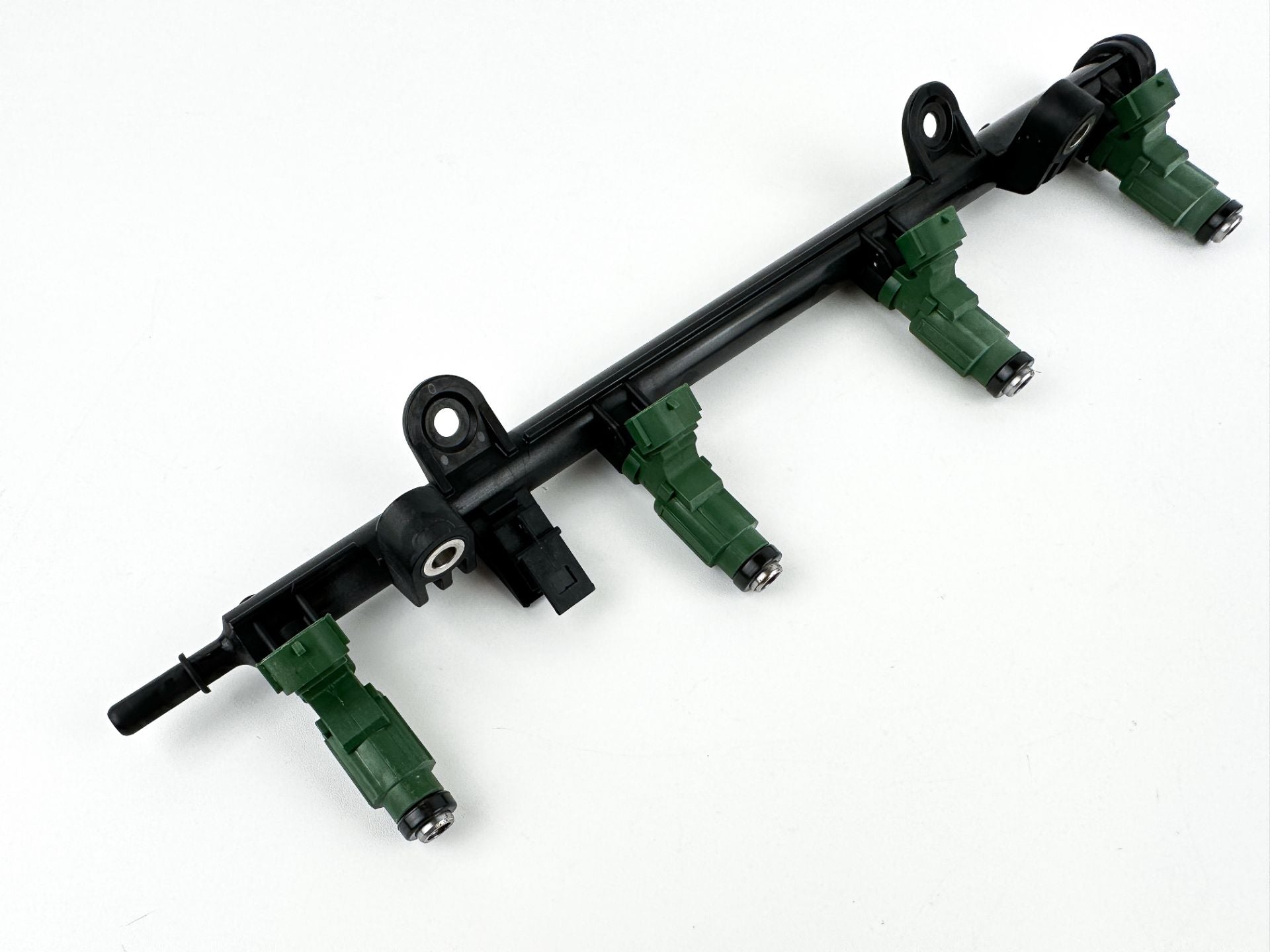 2015 Yamaha 150 HP 4 Stroke Outboard Fuel Injector Set W/ Rail 63P-13761-01-00 OEM