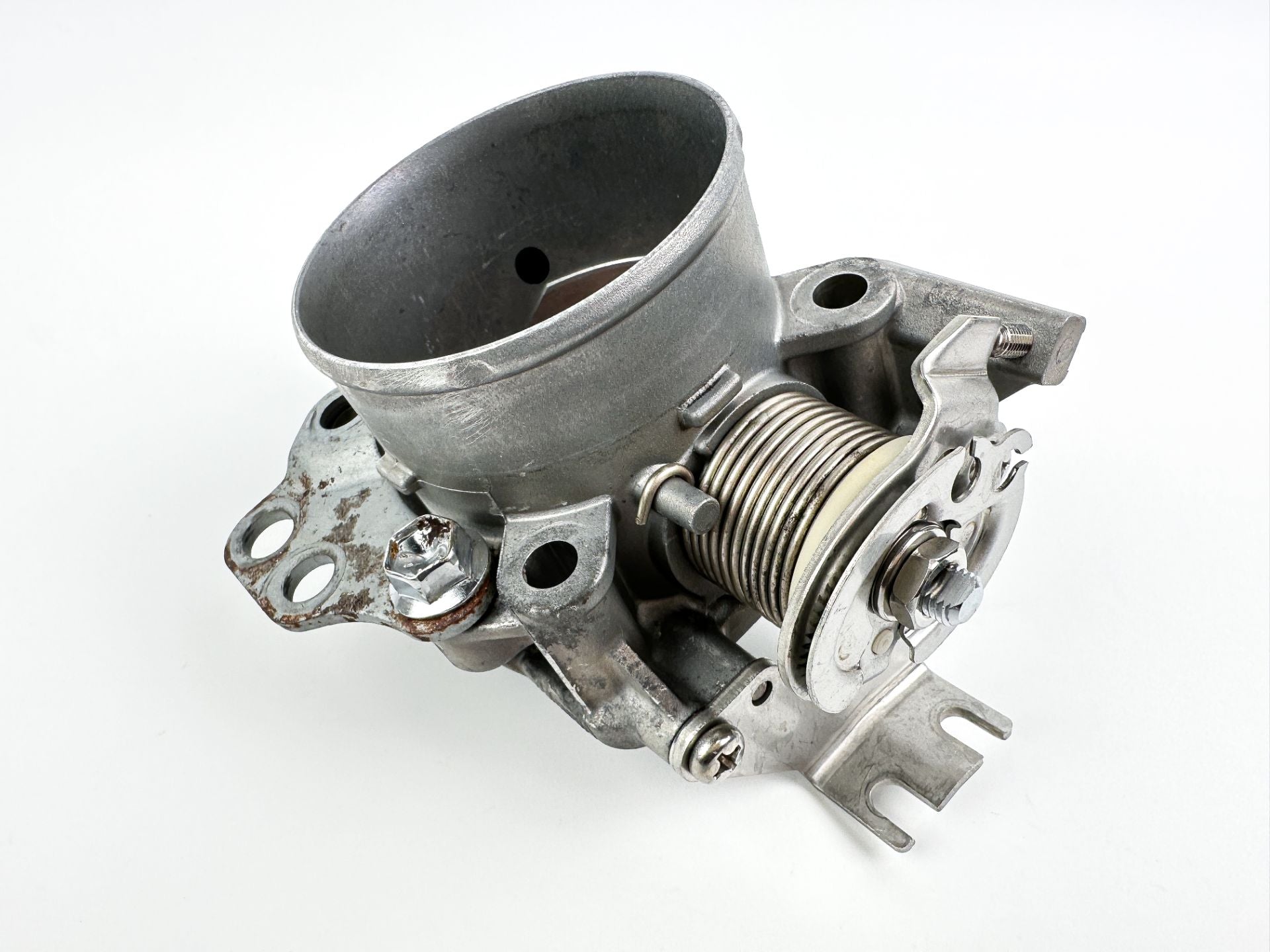 2016 Suzuki 175 HP 4 Stroke Outboard Throttle Body Assembly 13300-96J01 OEM