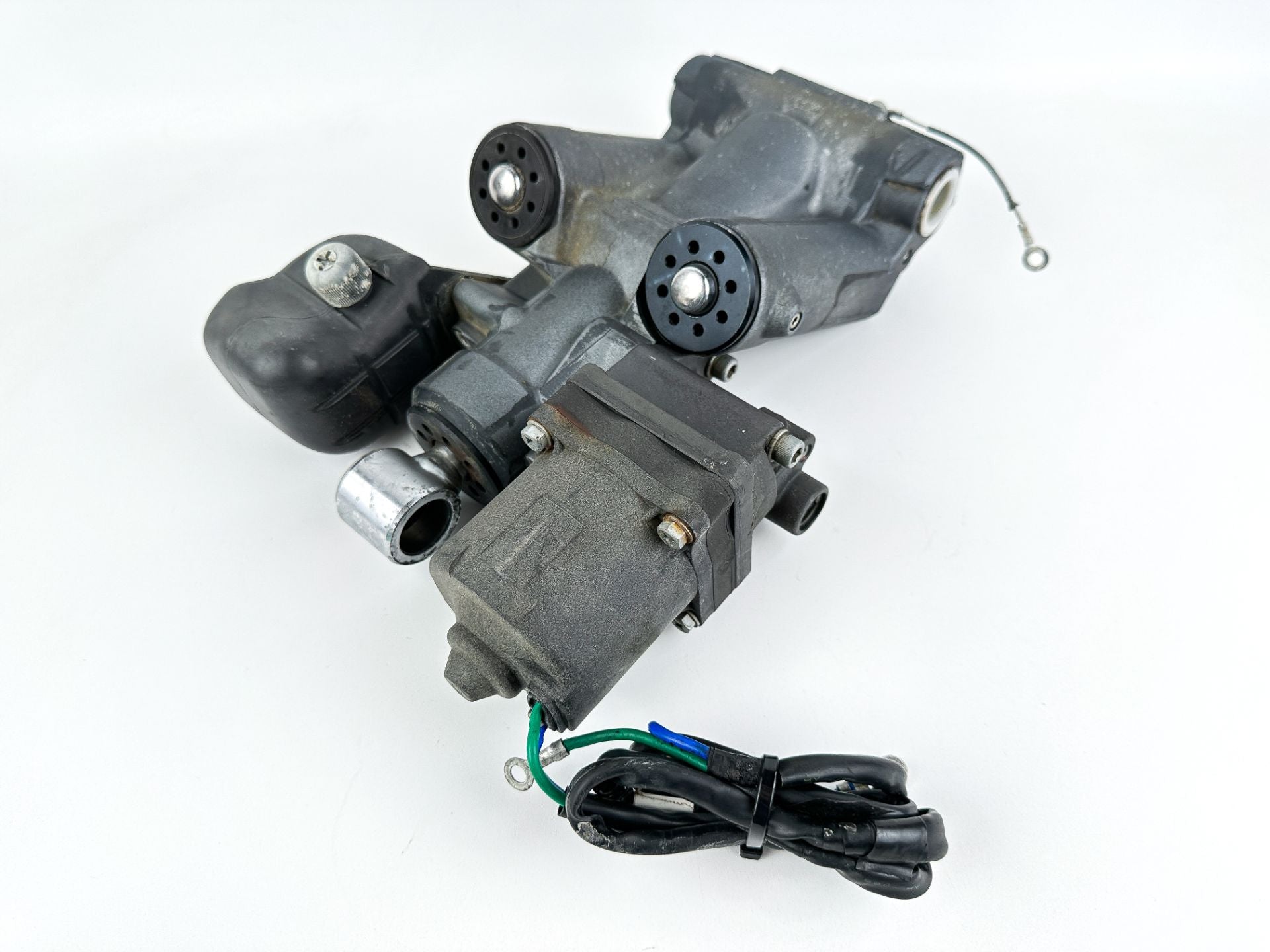 Yamaha F115 115 HP 4 Stroke Outboard Power Trim Tilt Unit 68V-43800-01-4D OEM