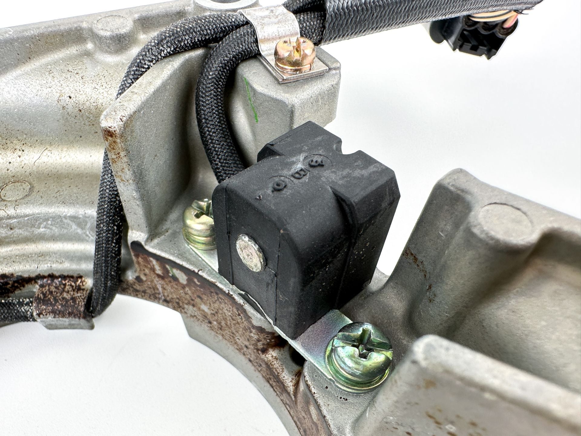 2004 Yamaha 150 HP 4 Stroke Outboard Coil Pulser 63P-85580-00-00 OEM