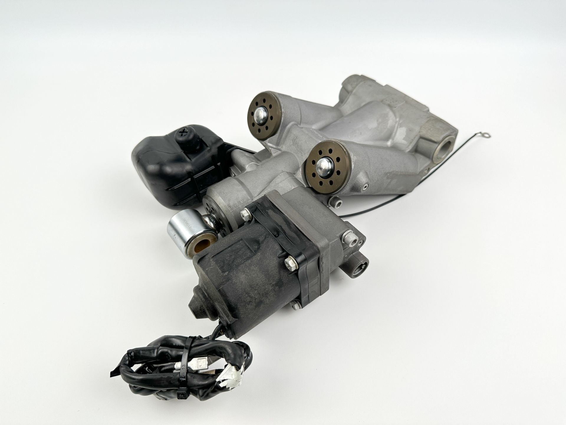 2023 Suzuki 175 HP 4 Stroke Outboard Power Trim Tilt Unit 48000-96J16 OEM