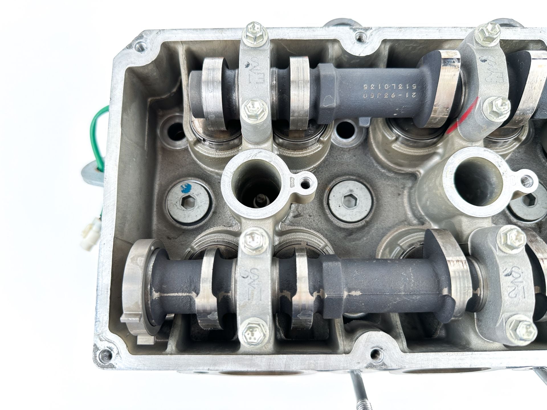 2024 Suzuki 250 HP 4 Stroke Outboard Starboard Cylinder Head 11101-93J20 OEM