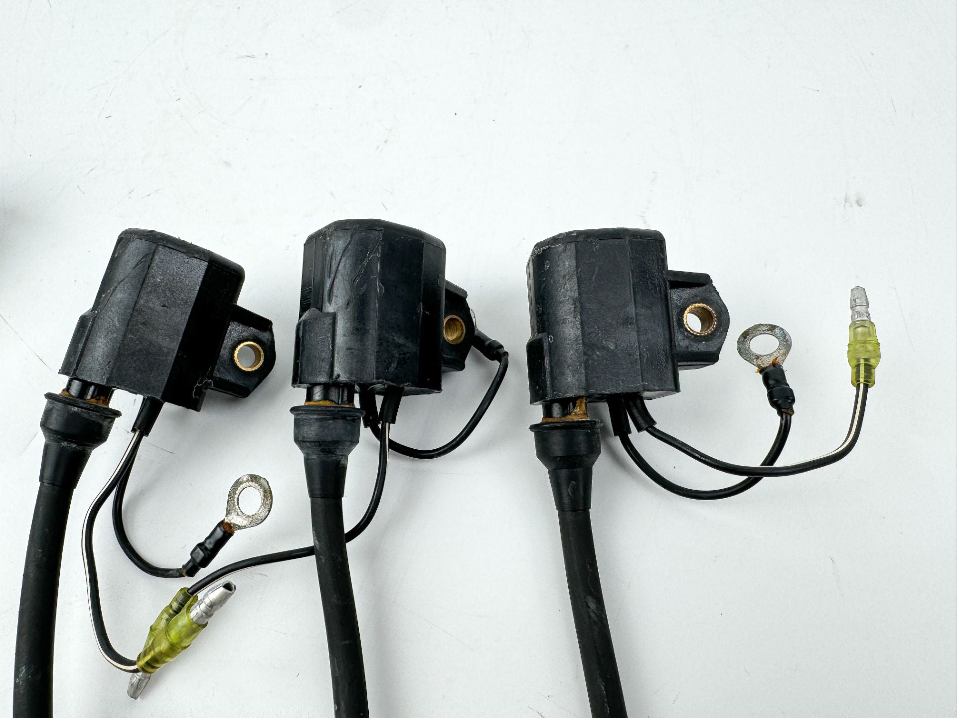 1996 Yamaha 150 HP 2 Stroke Outboard Ignition Coil Set 6R3-85570-01-00 OEM