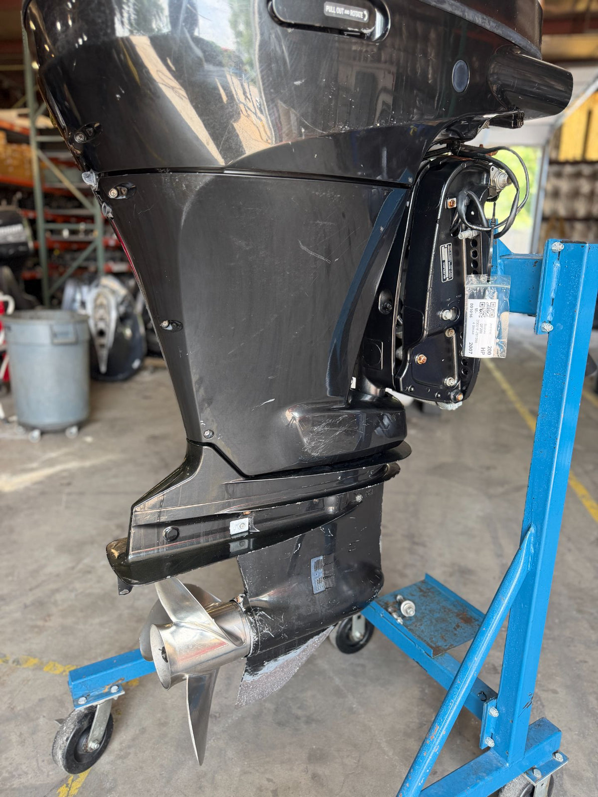 2007 Suzuki 200HP V6 4 Stroke Outboard Engine 25" Shaft - Needs Work