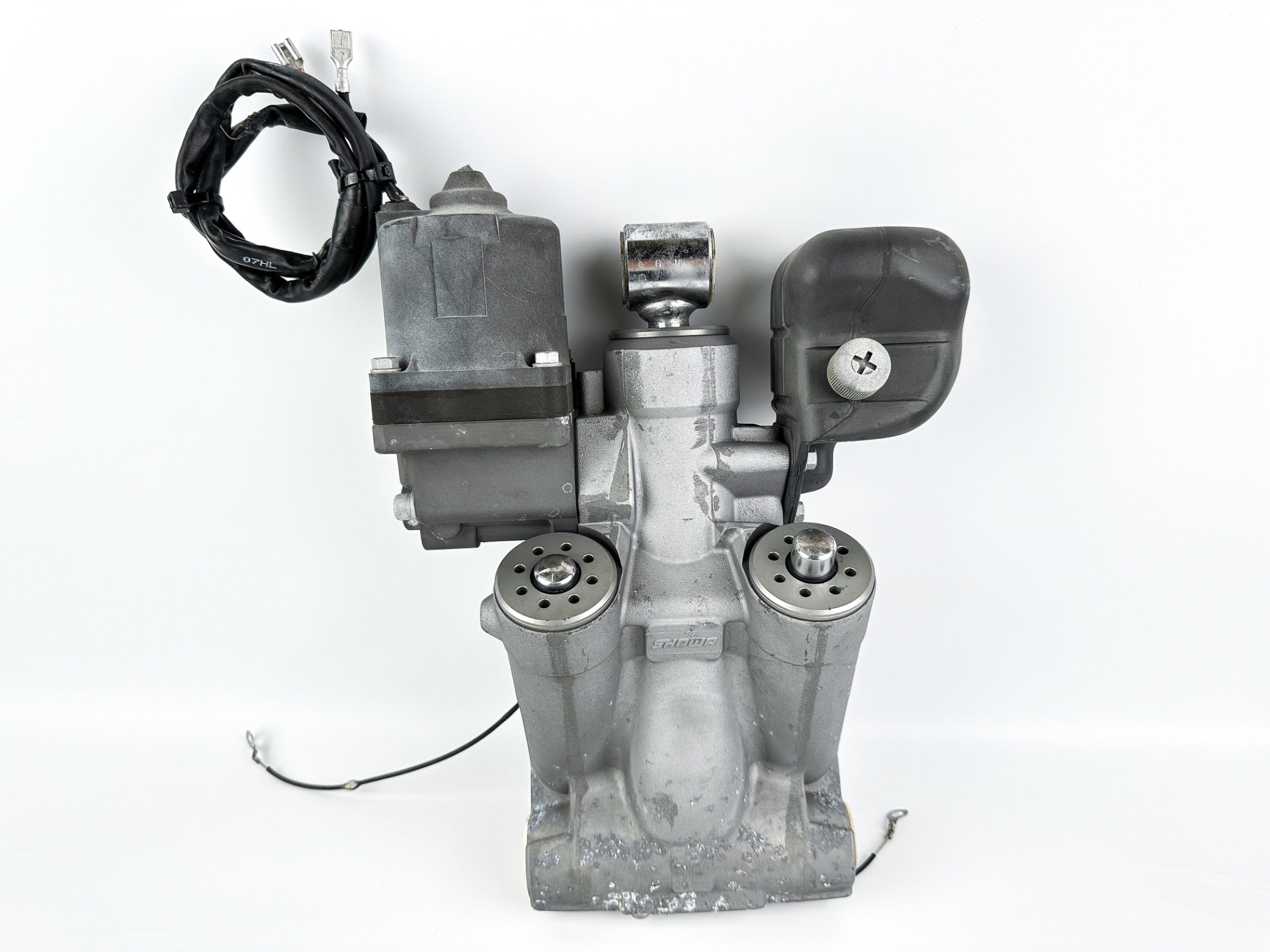 Suzuki 150 175 200 HP 4 Stroke Outboard Power Trim Tilt Unit 48000-96J15