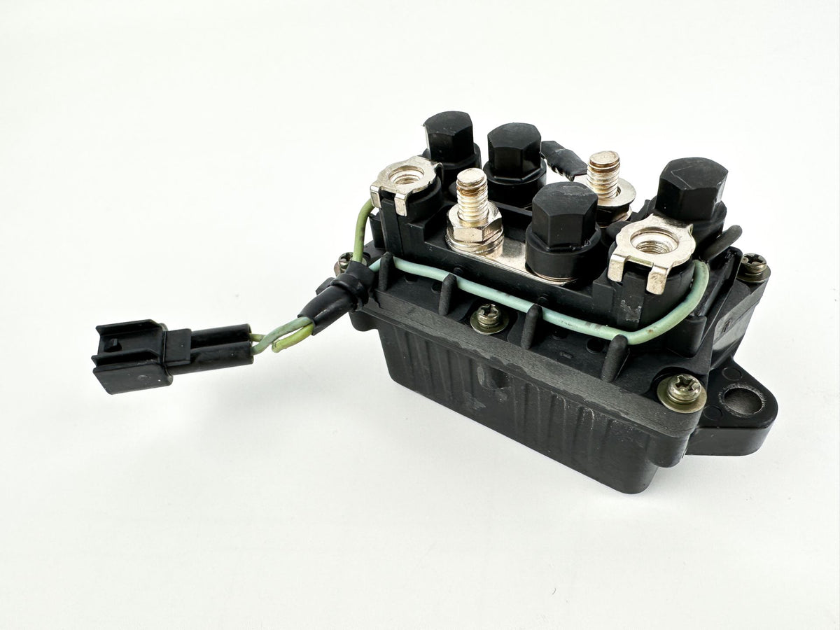 2004 Yamaha 150 HP 2 Stroke Outboard Trim Tilt Relay 68F-81950-01-00 OEM