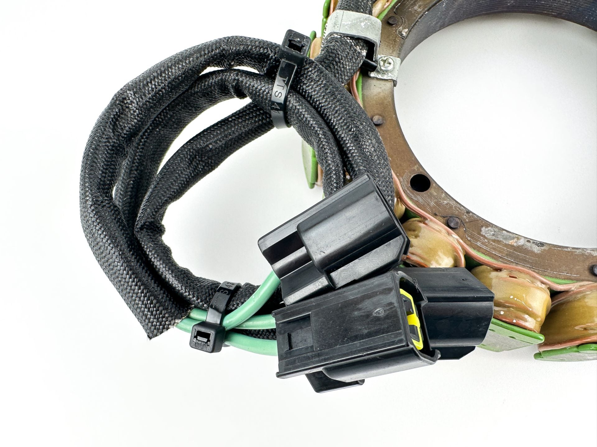 2009 Yamaha 225 HP 2 Stroke Outboard Stator Assembly 60V-81410-02-00 Tested Fresh Water 74 Hours