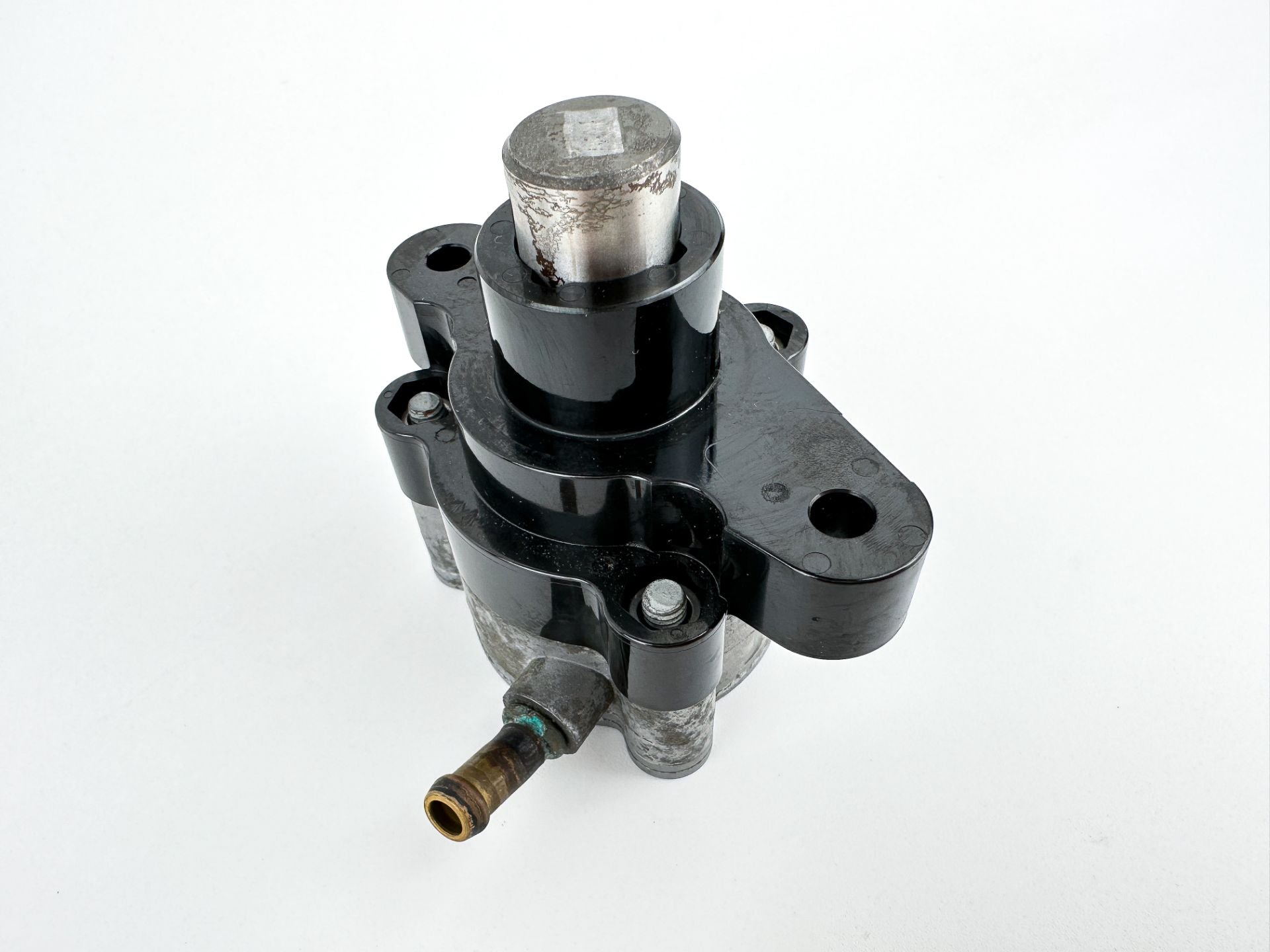 2005 Yamaha 115 HP 4 Stroke Outboard Fuel Pump 68V-24410-00-00 OEM