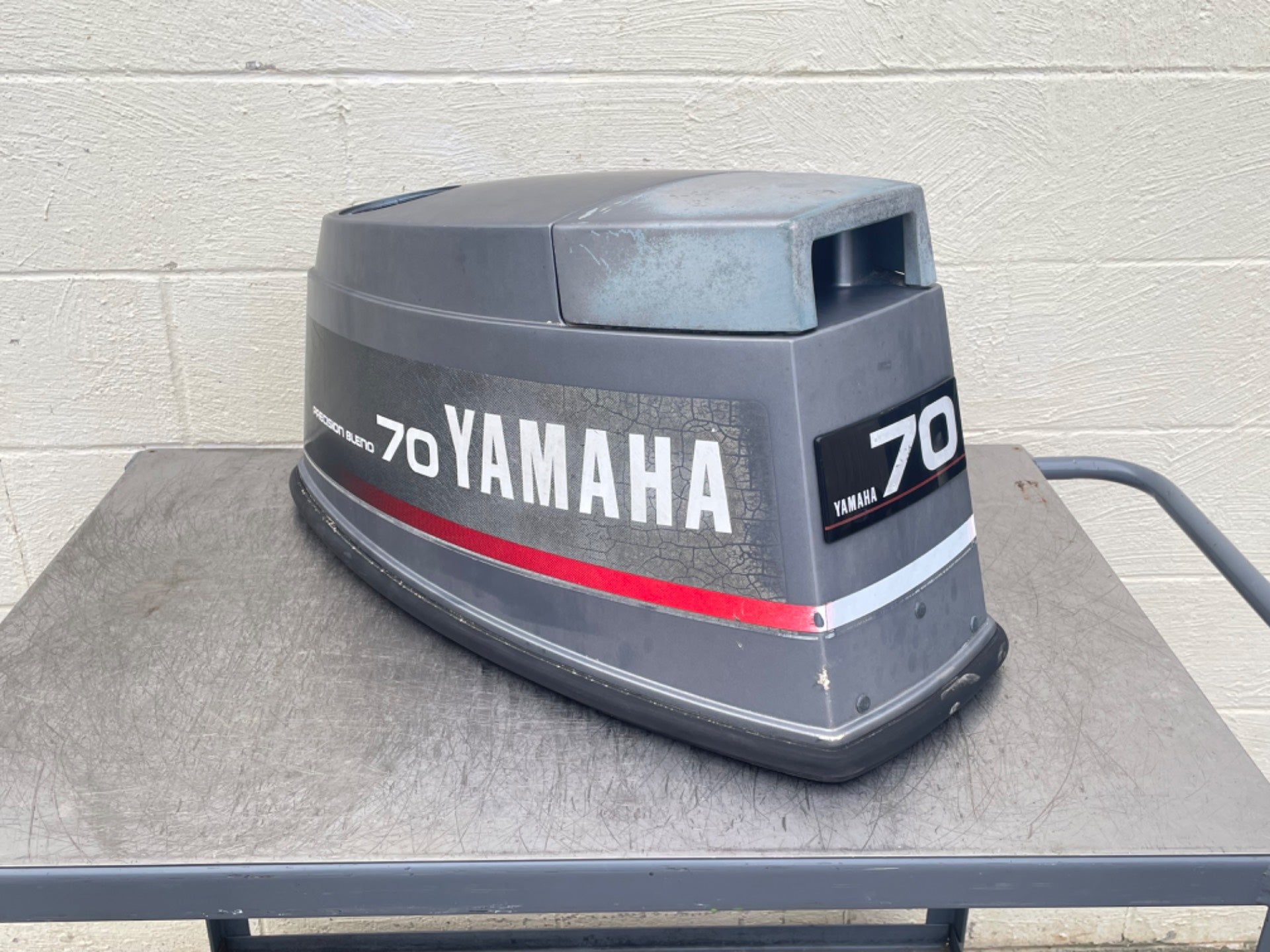 1989-1993 Yamaha 70HP 2 Stroke Outboard Top Cover Cowling Hood Lid