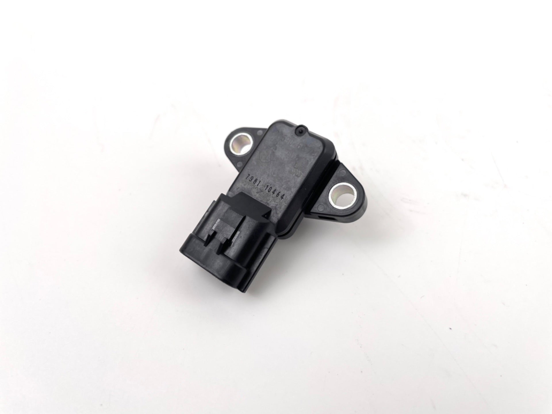 Suzuki DF 115 140 HP 4 Stroke Outboard MAP Pressure Sensor 18590-72F21