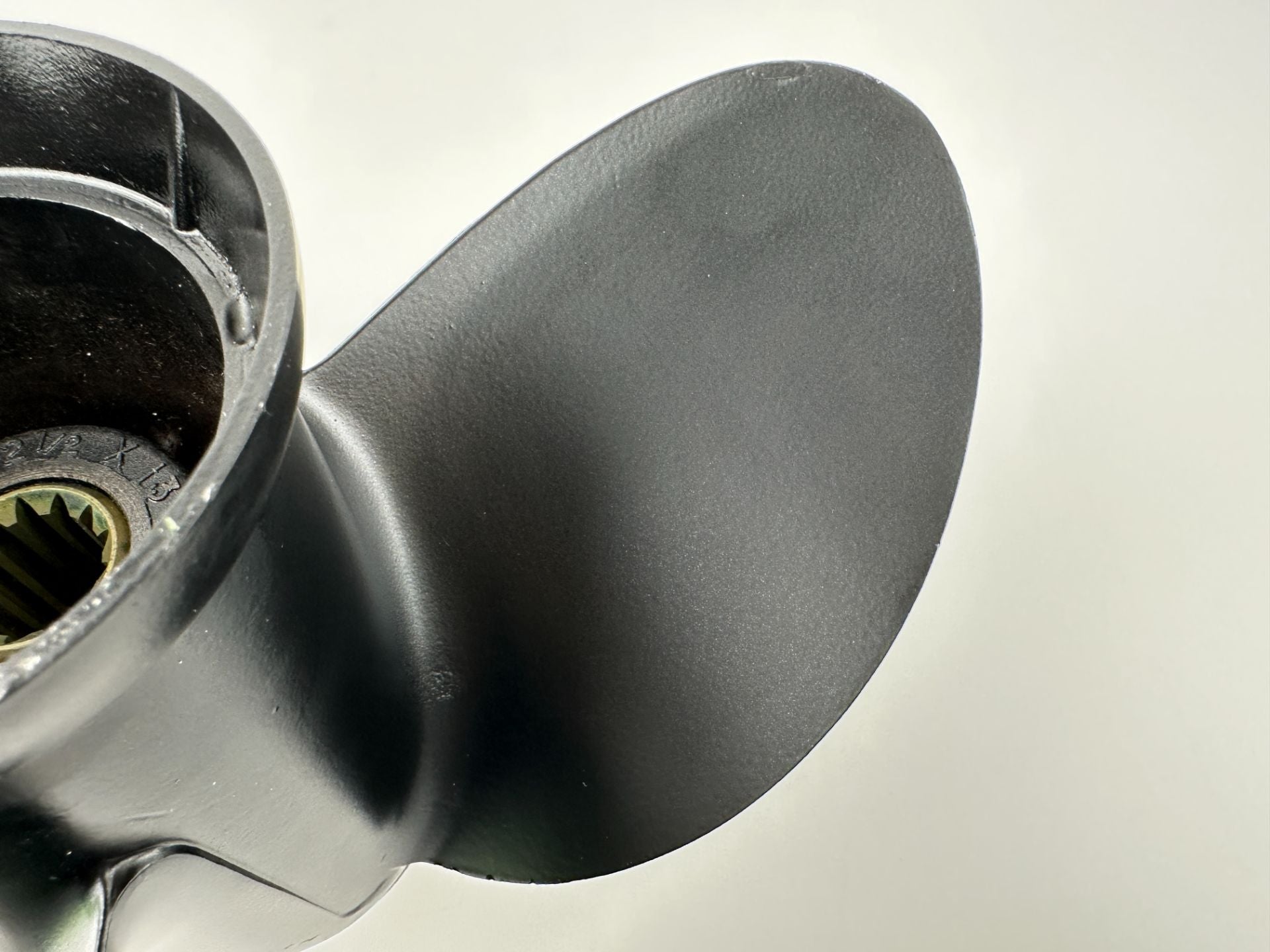 Evinrude Johnson 12 1/2 x 13P Propeller RH Standard 390849 OMC