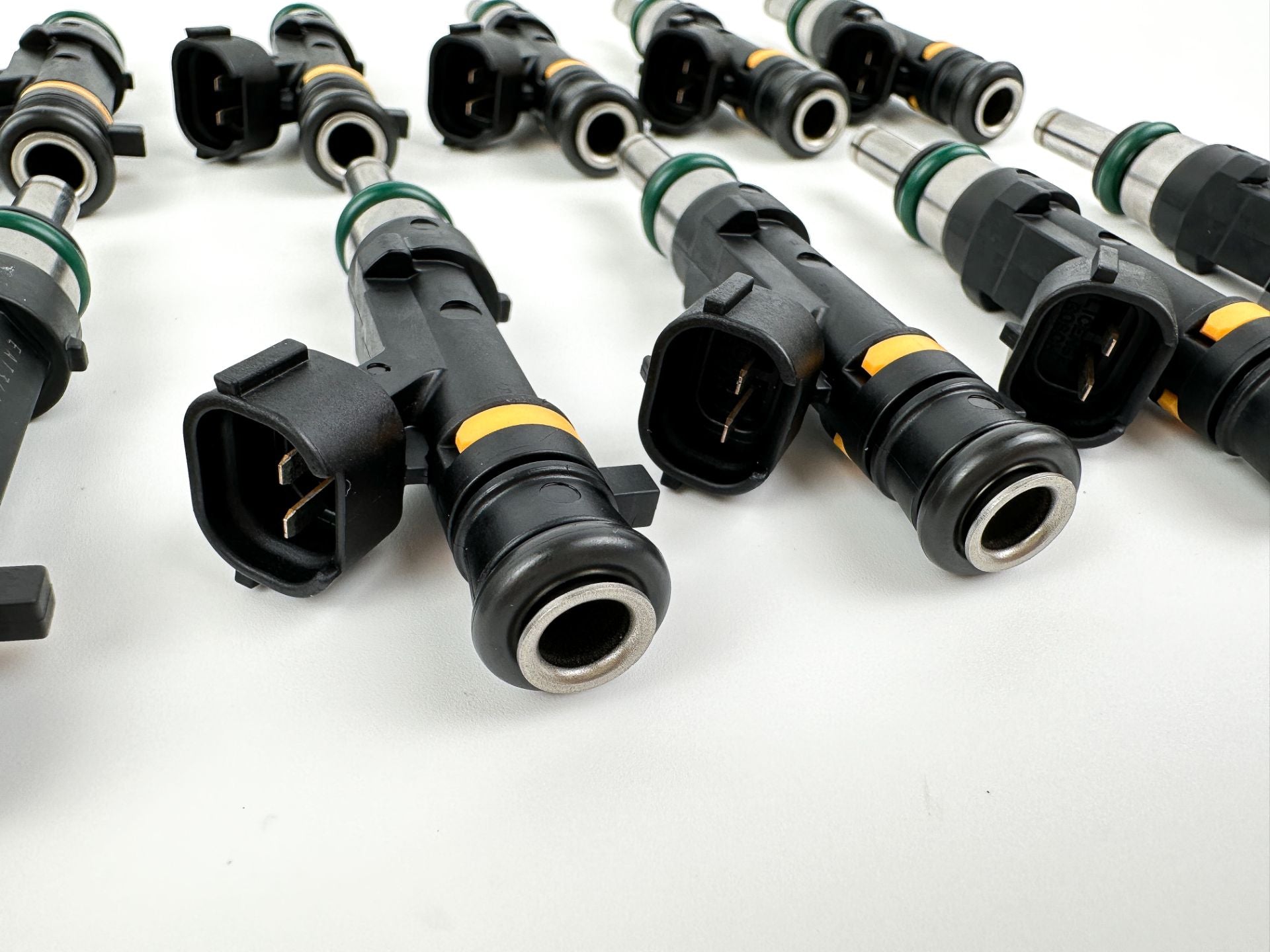 2018 Suzuki 350 HP 4 Stroke Outboard Fuel Injector Set 15710-98L10 Cleaned & Tested