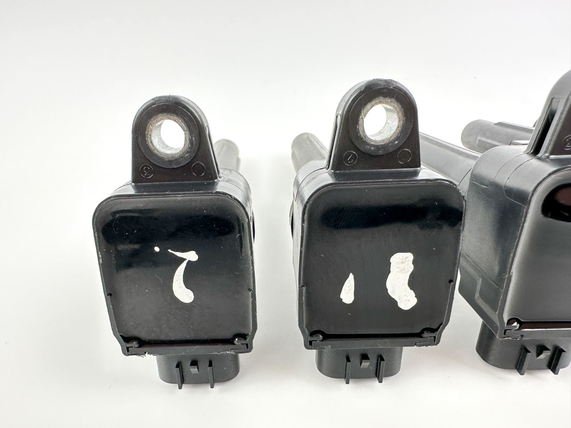 2019 Yamaha 250 HP 4 Stroke Outboard Ignition Coil Set 6CB-82310-00-00 OEM