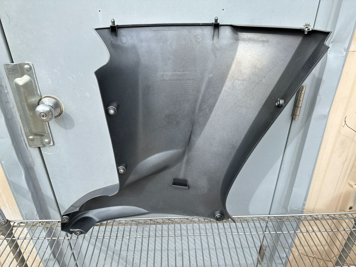 2022 Yamaha 200 HP 4 Stroke Outboard Lower Apron Cowling Starboard 6DA-42770-01-00 OEM