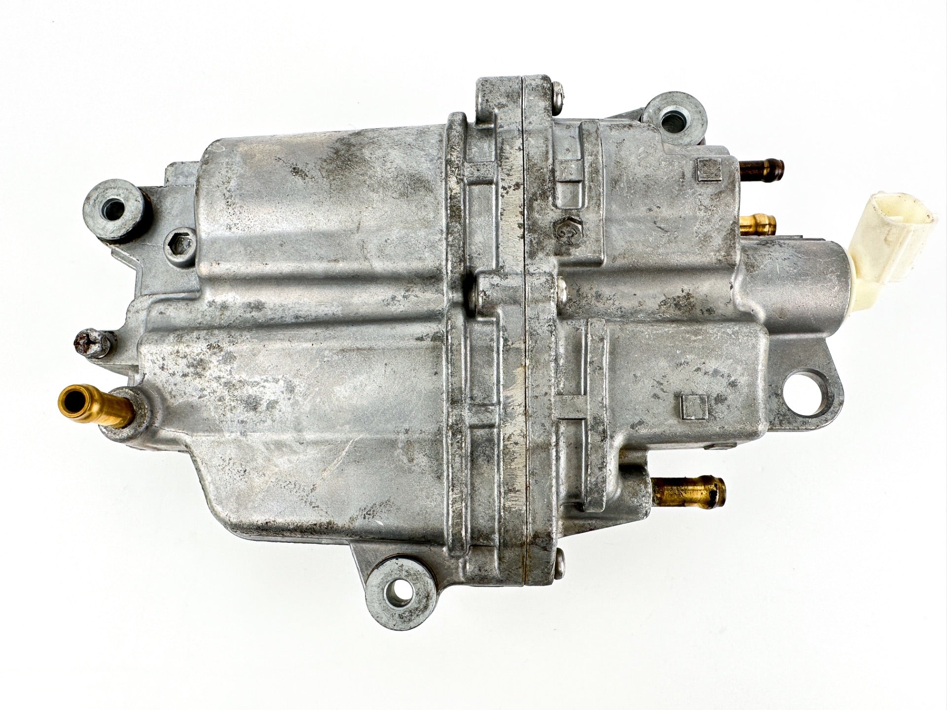 2009 Suzuki 100 HP 4 Stroke Outboard Vapor Separator Tank VST 15600-90J01 OEM