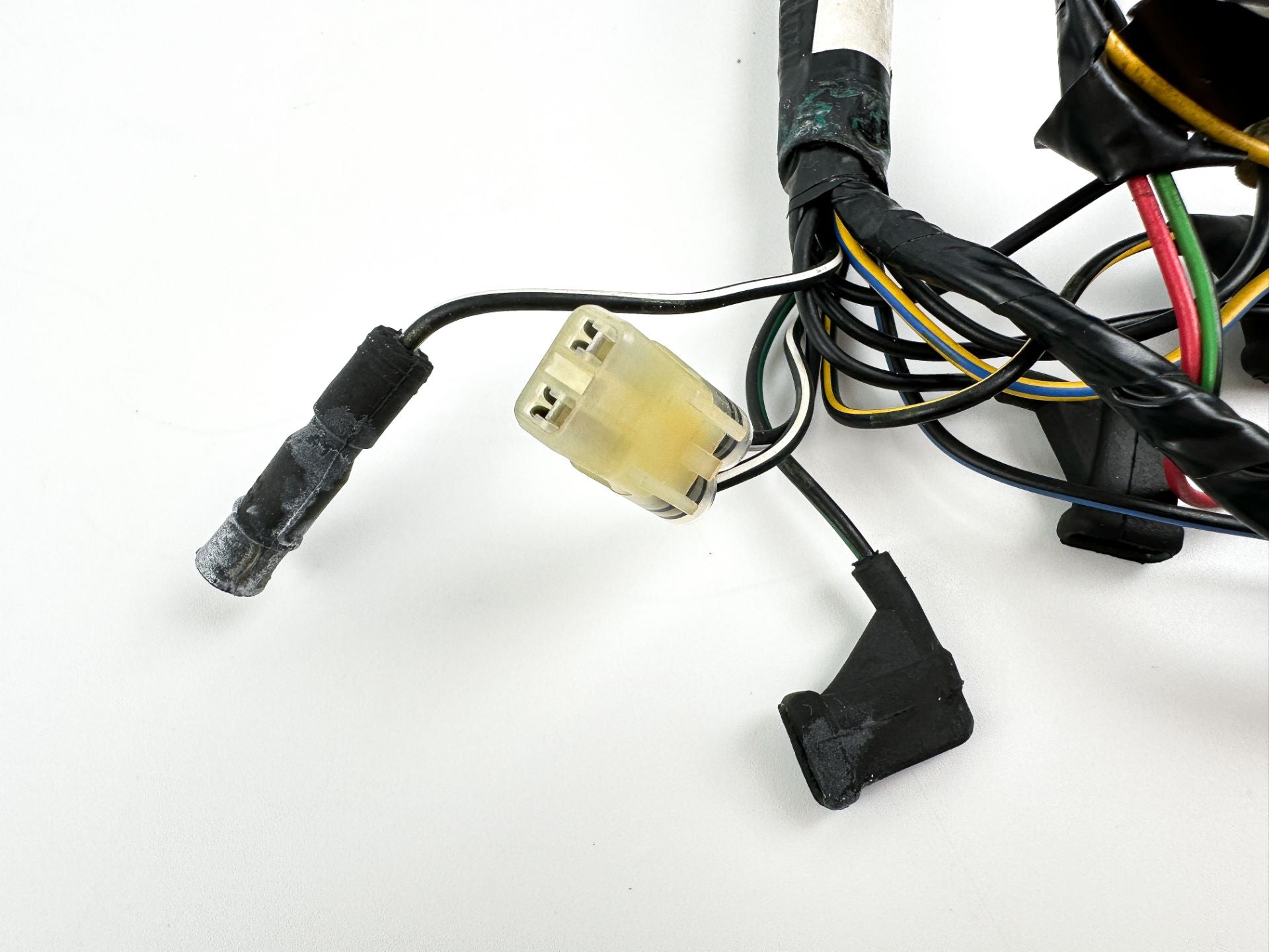 2004 Honda 40 HP 4 Stroke Outboard Engine Wire Harness 32520-ZW4-H10 OEM