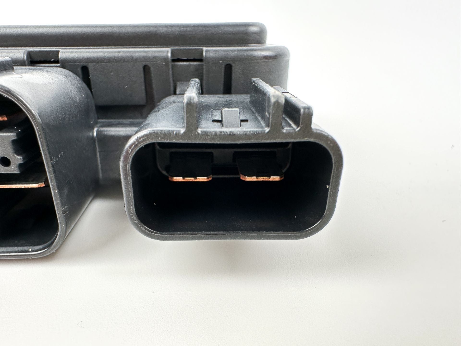 2023 Suzuki 175 HP 4 Stroke Outboard Trim Tilt Relay 38410-93J21 OEM