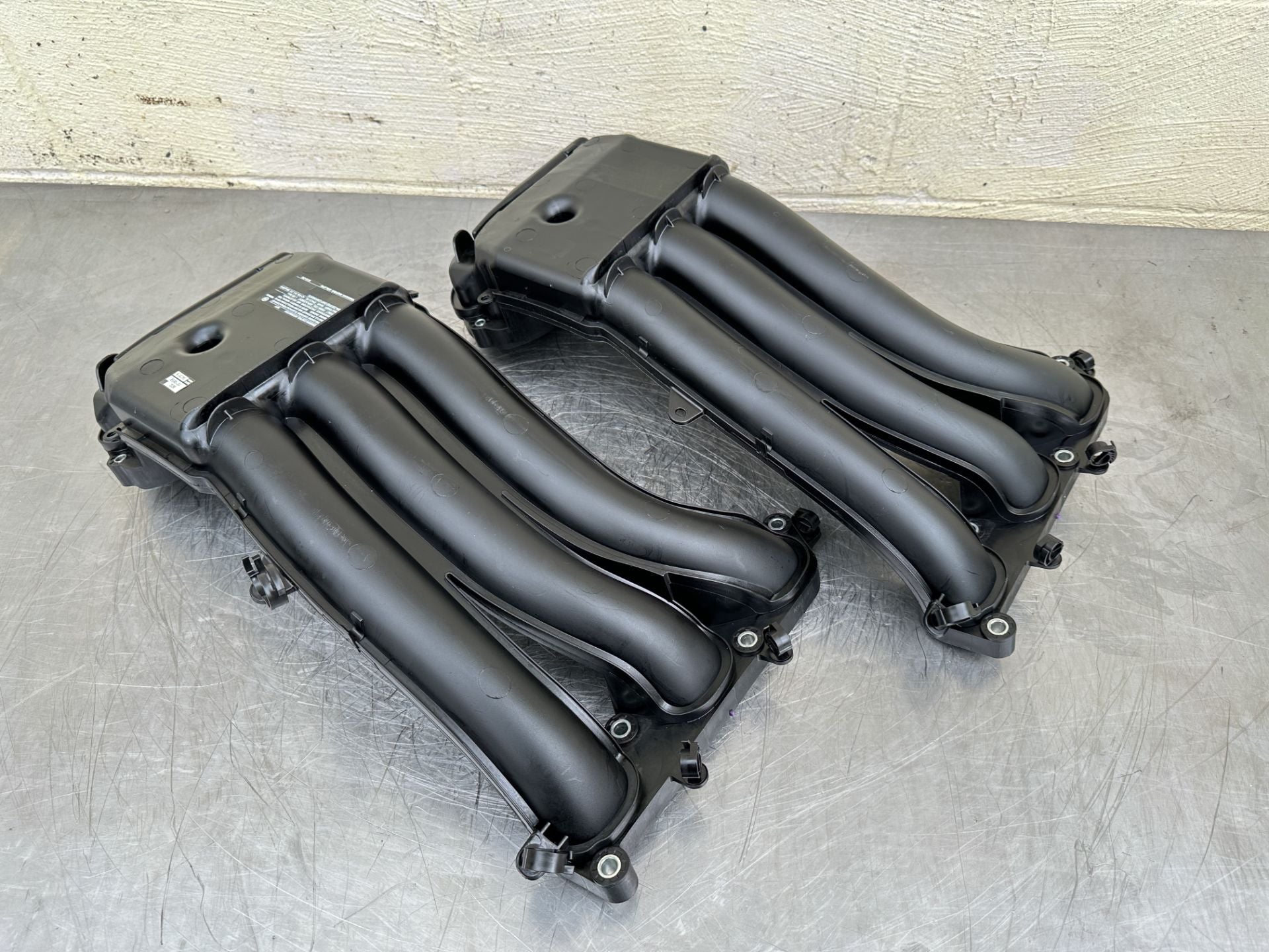 2019 Yamaha 250 HP 4 Stroke Outboard Intake Manifold 6CE-13641-00-00 OEM