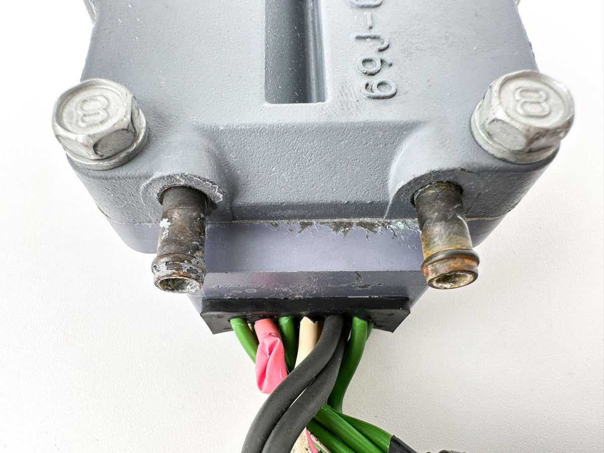 2004 Yamaha 225 HP 4 Stroke Outboard Rectifier & Regulator 69J-81960-11-00 OEM