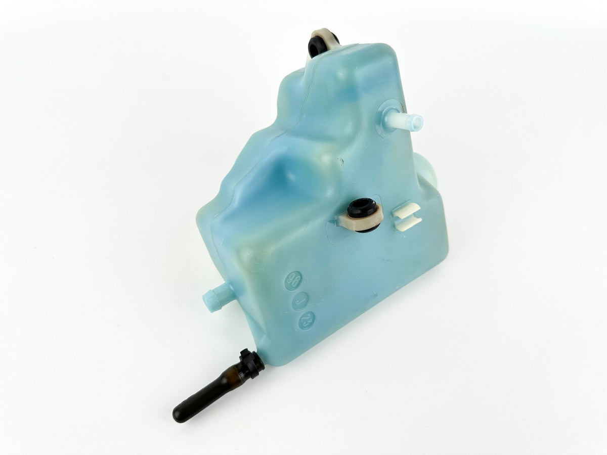 1997 Yamaha 130 HP 2 Stroke Outboard Oil Tank 6E5-21750-05-00 OEM