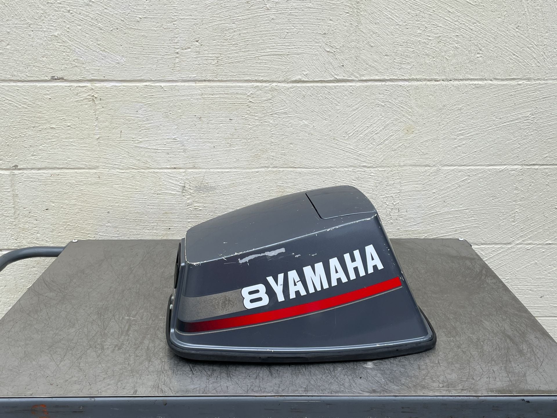 1987 Yamaha 8HP 2 Stroke Outboard Top Cover Cowling Hood 6G1-42610-13-EK