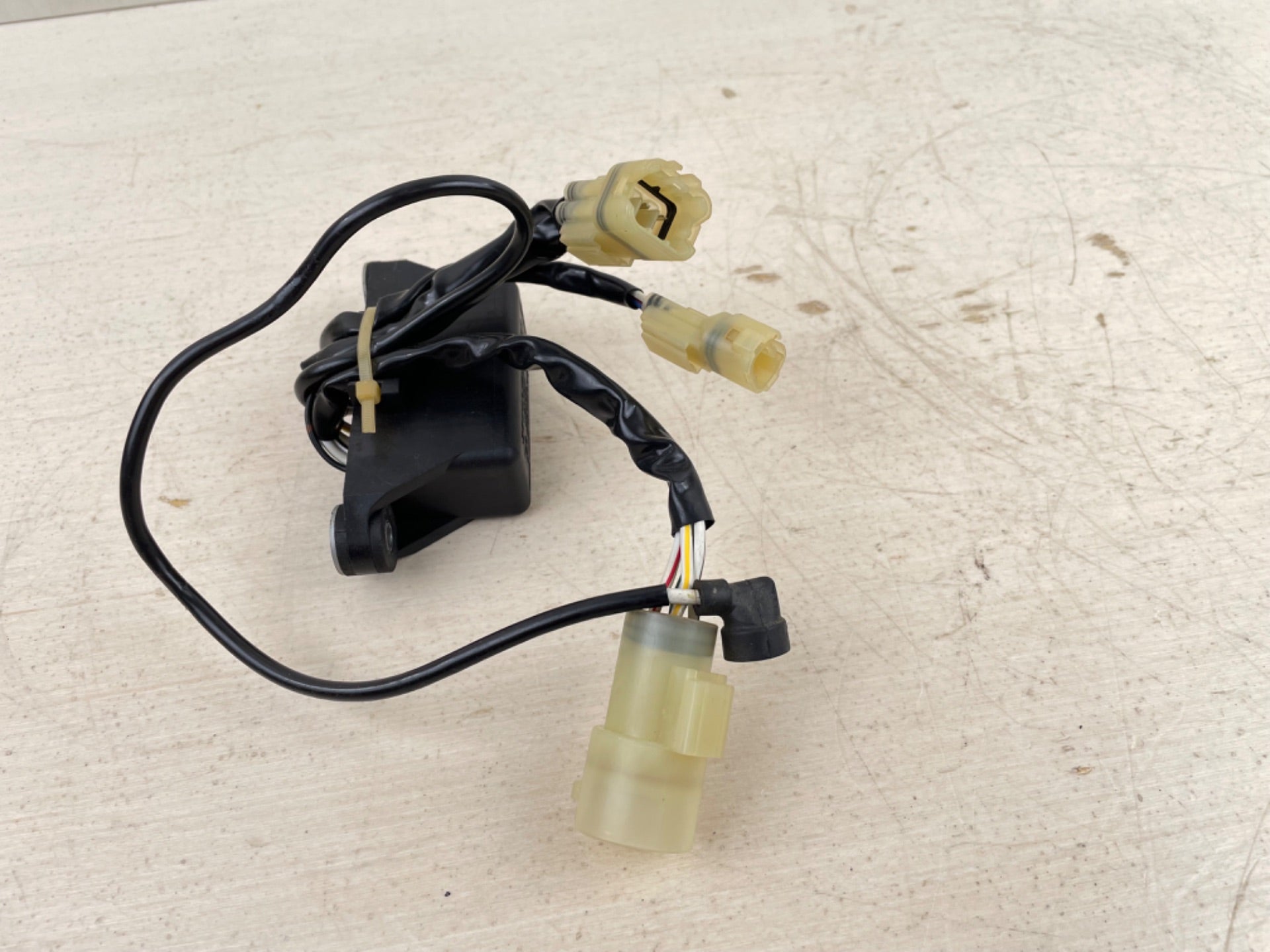 Honda Outboard 4 Stroke Trim Tilt Relay 38580-ZY3-003