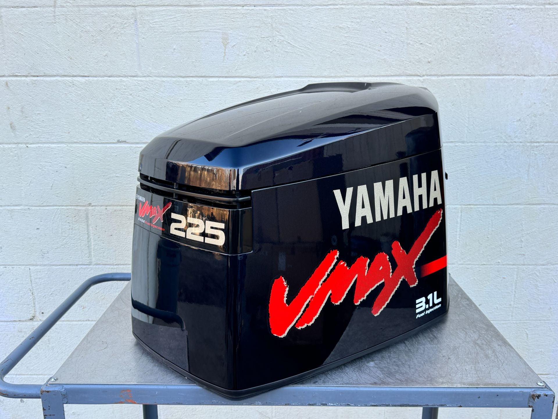 1998-2004 Yamaha Vmax 3.1L 225HP 2 Stroke Outboard Top Cover Cowling Hood