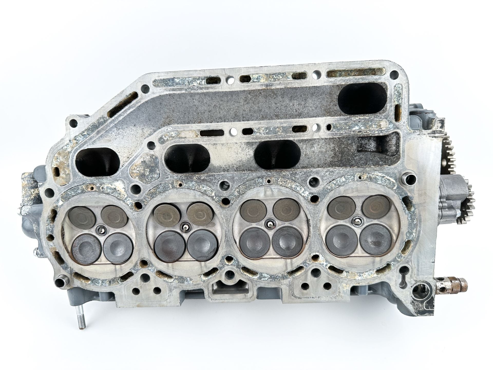 2005 Suzuki 115 HP 4 Stroke Outboard Cylinder Head 11100-90J11 OEM