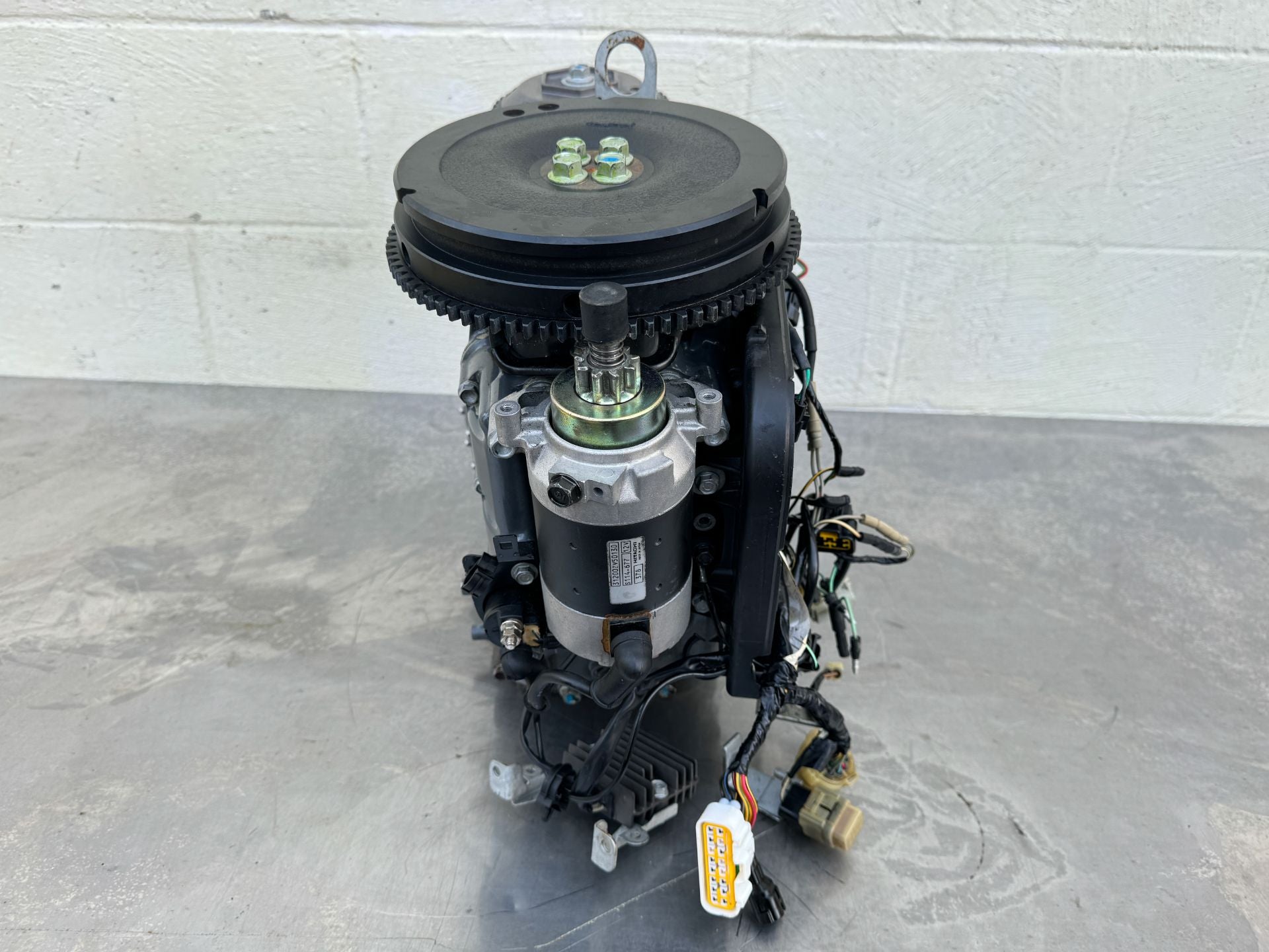 2004 Honda 40 HP 4 Stroke Outboard Powerhead 12000-ZW4-405ZA OEM