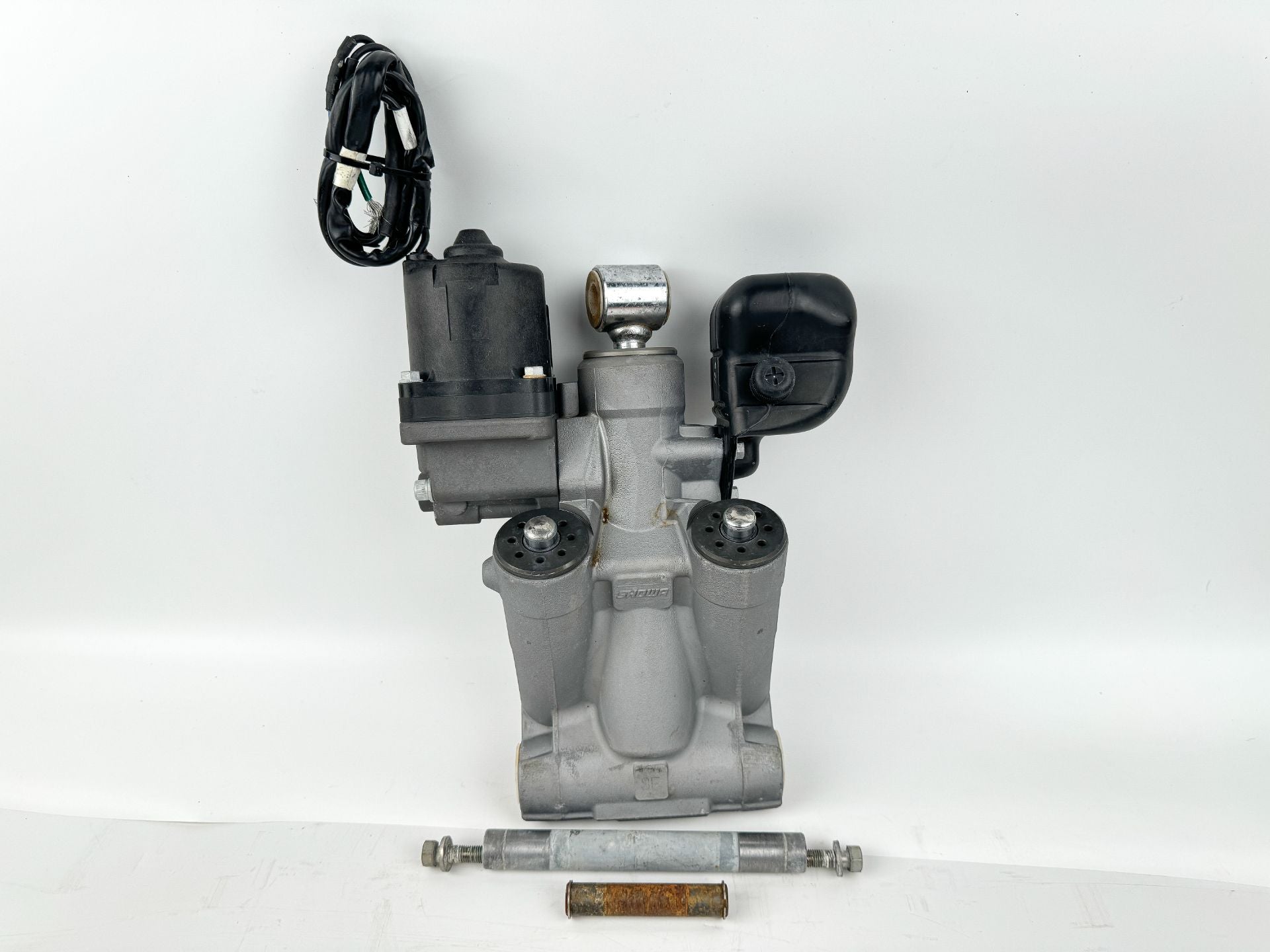 Suzuki 150 175 HP 4 Stroke Outboard Power Trim Tilt Unit 48000-96J15