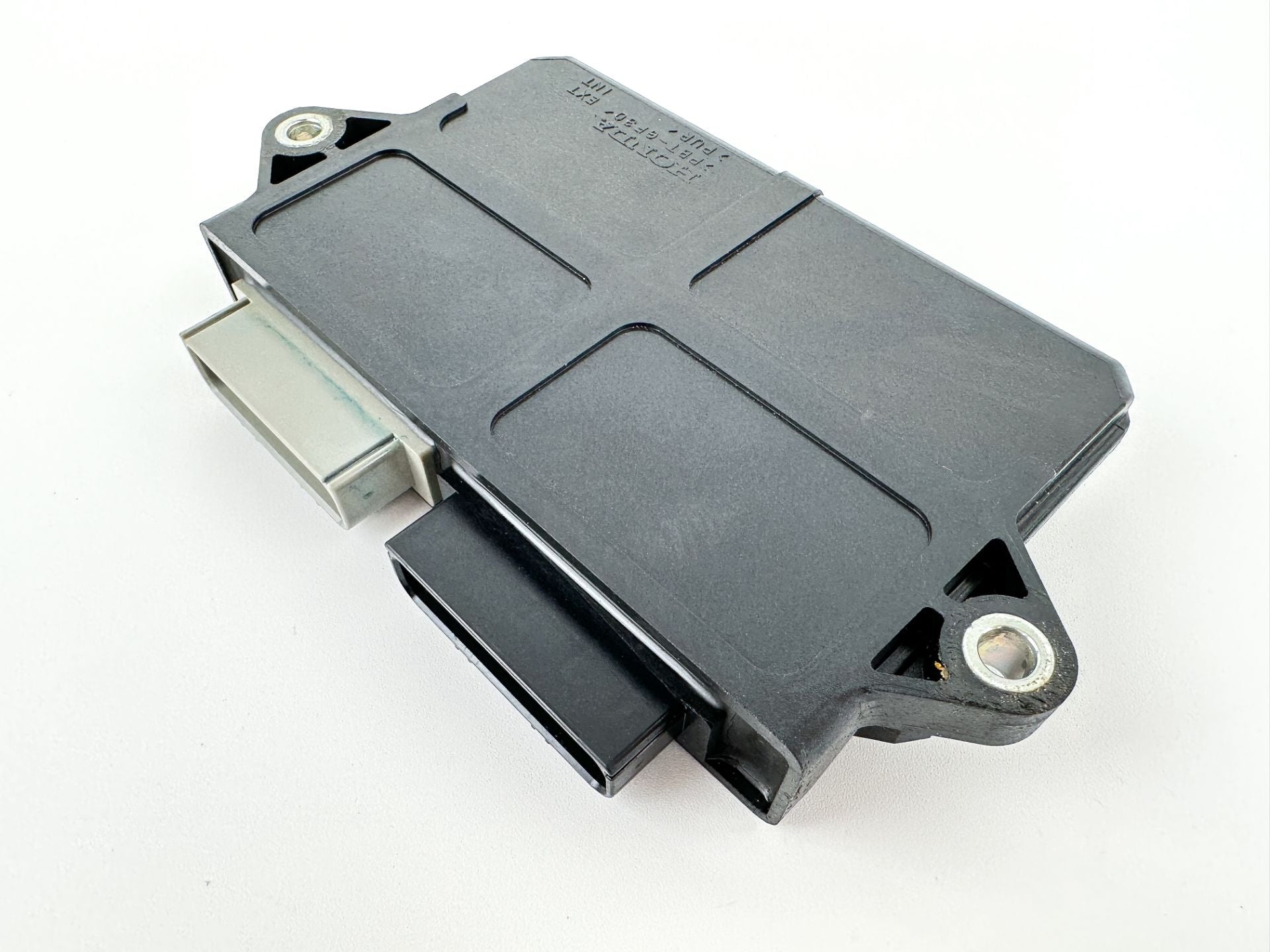2011 Honda 135 HP 4 Stroke Outboard Engine Control Unit ECU 34750-ZY5-043 OEM