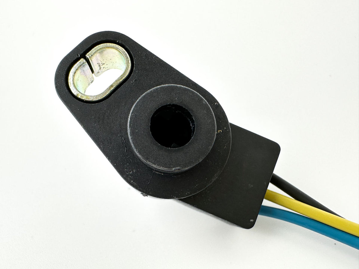 2007 Suzuki 175 HP 4 Stroke Outboard Shift Position Sensor 13580-93J04 OEM