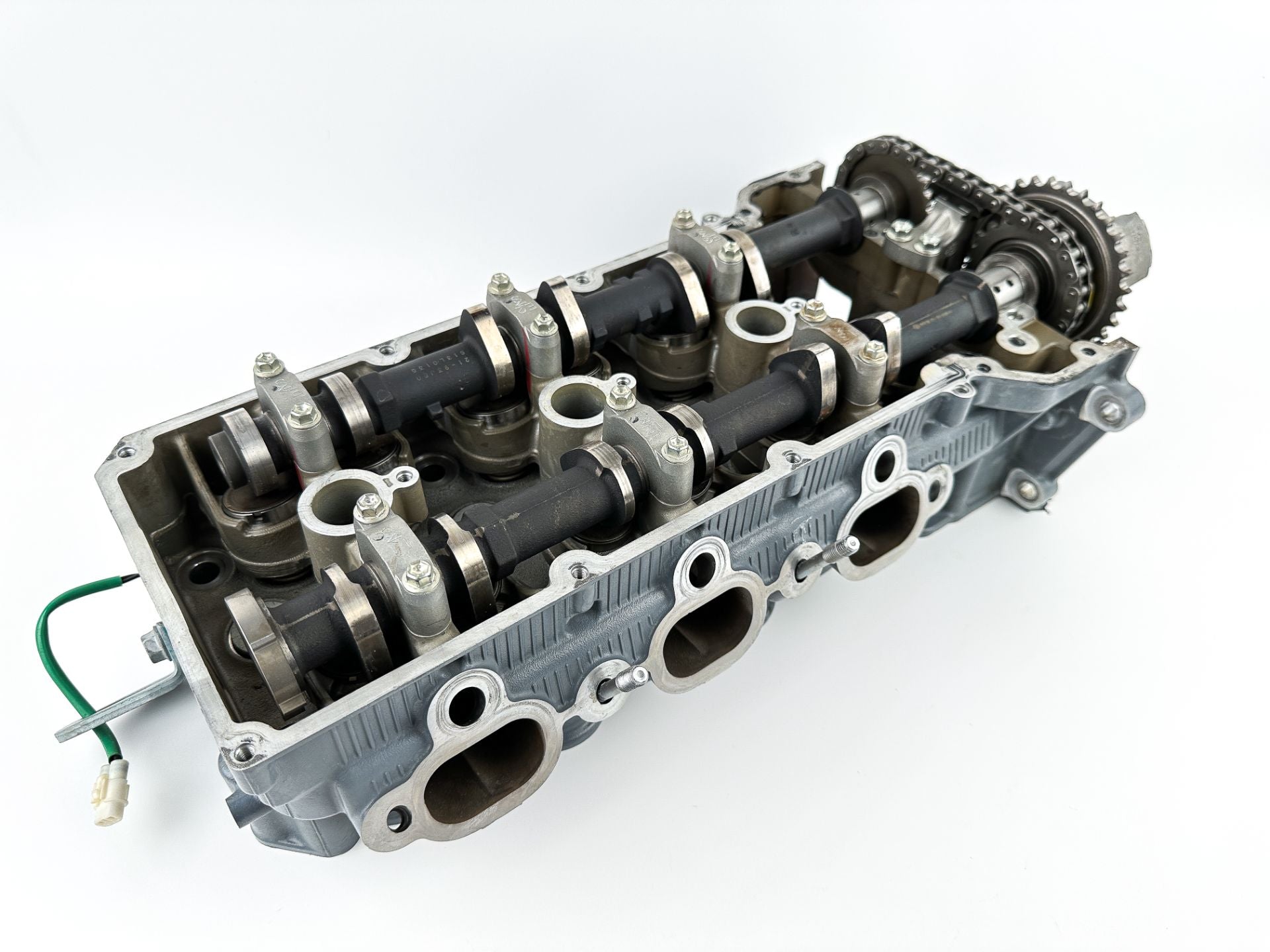 2024 Suzuki 250 HP 4 Stroke Outboard Starboard Cylinder Head 11101-93J20 OEM