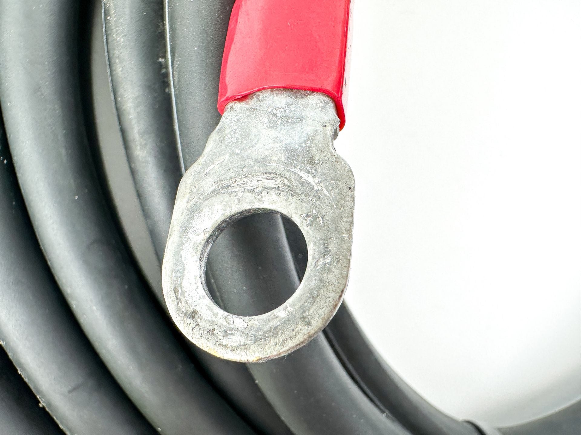 2005 Yamaha 250 HP 4 Stroke Outboard Battery Cables 6P2-82105-00-00 OEM