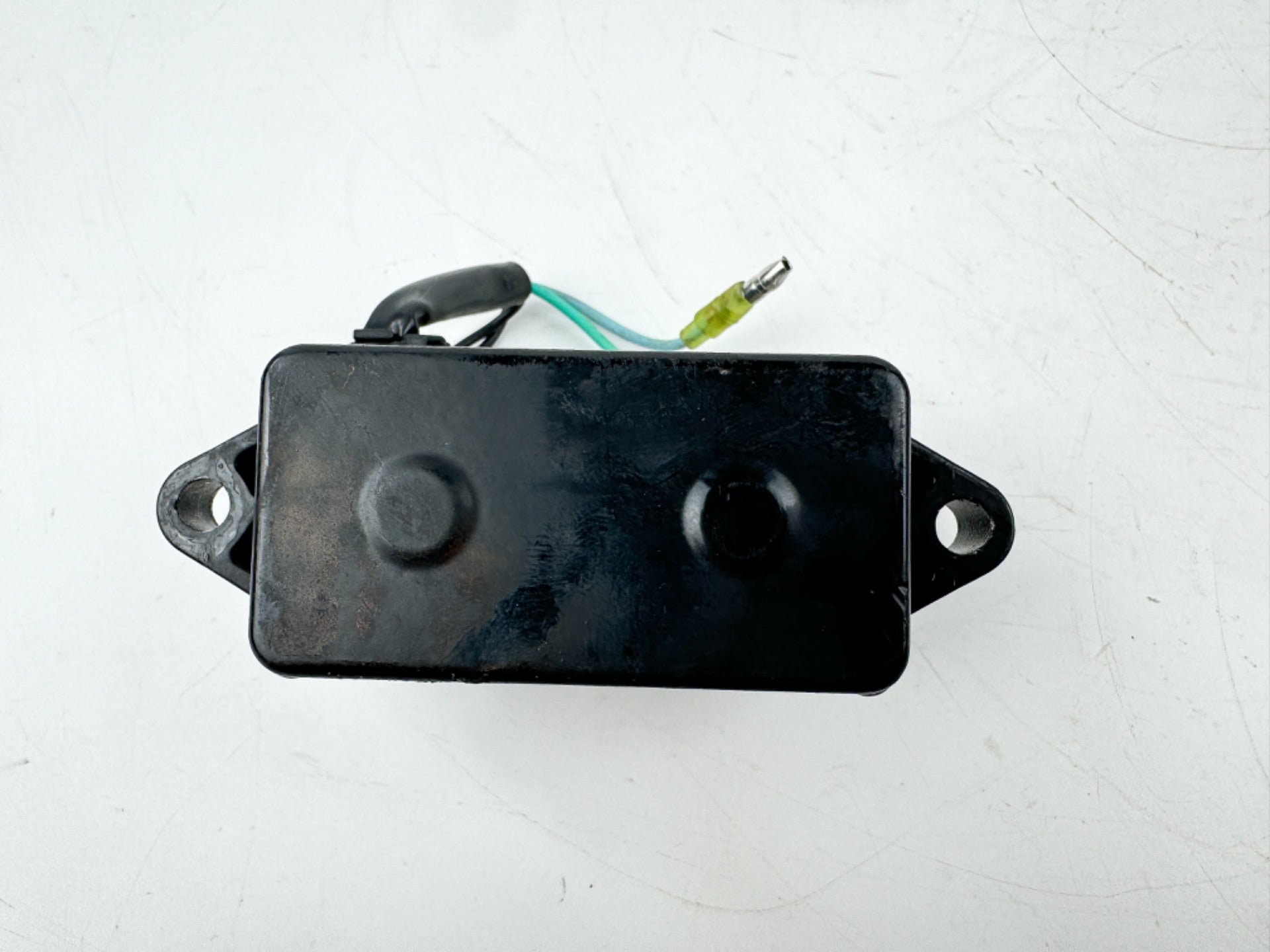 2001 Yamaha 50 HP 4 Stroke Outboard Trim Tilt Relay 6H1-81950-00-00 OEM