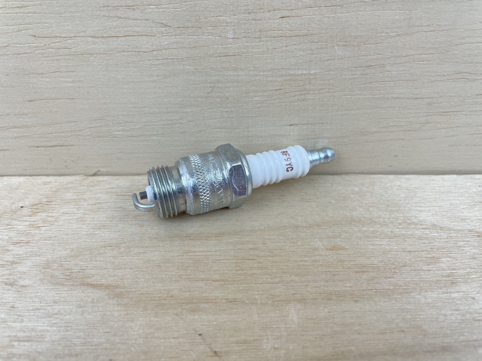 Champion RF9YC Spark Plug Brand New OEM