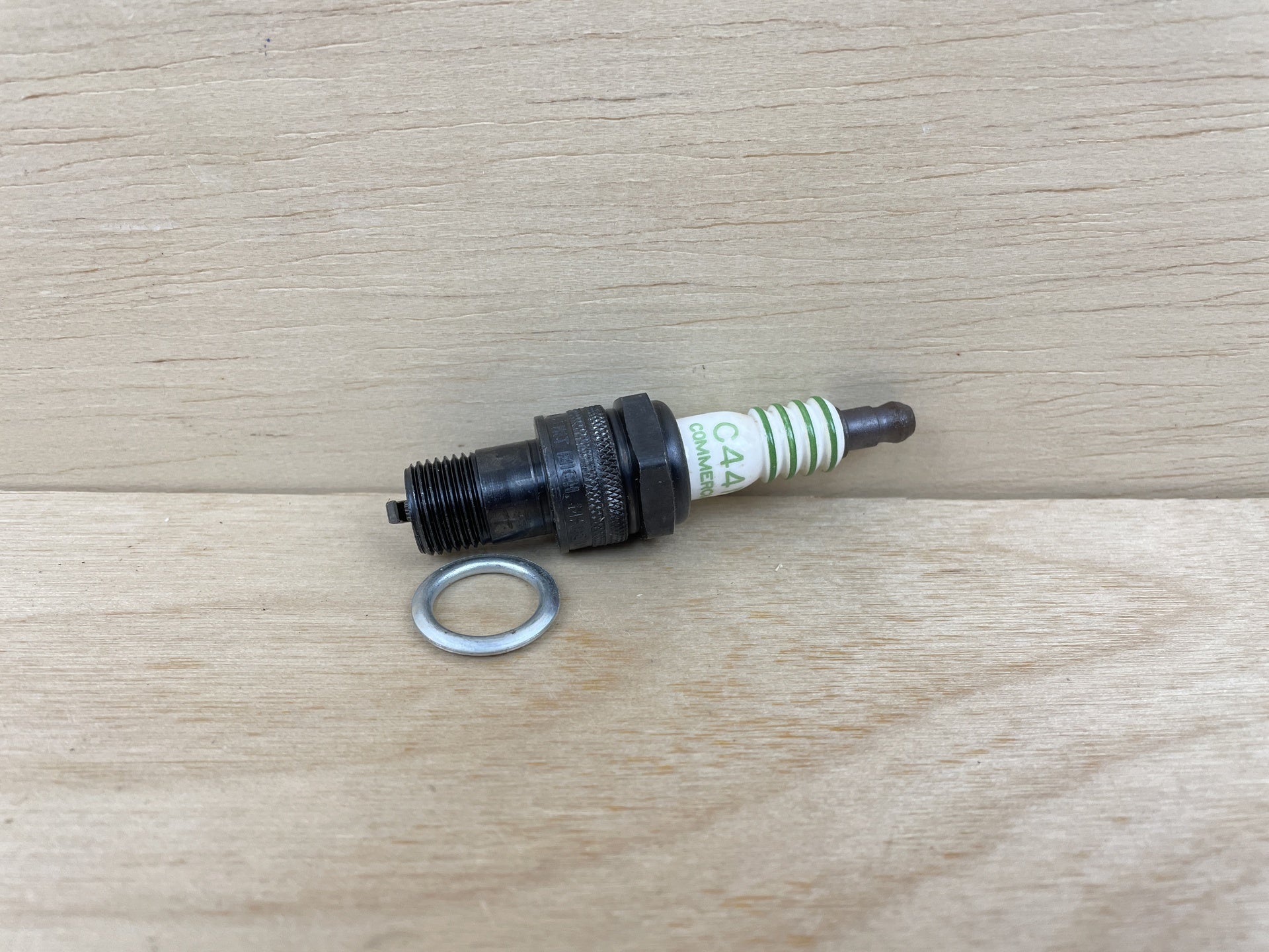 AC GM C44N Spark Plug Brand New OEM NOS