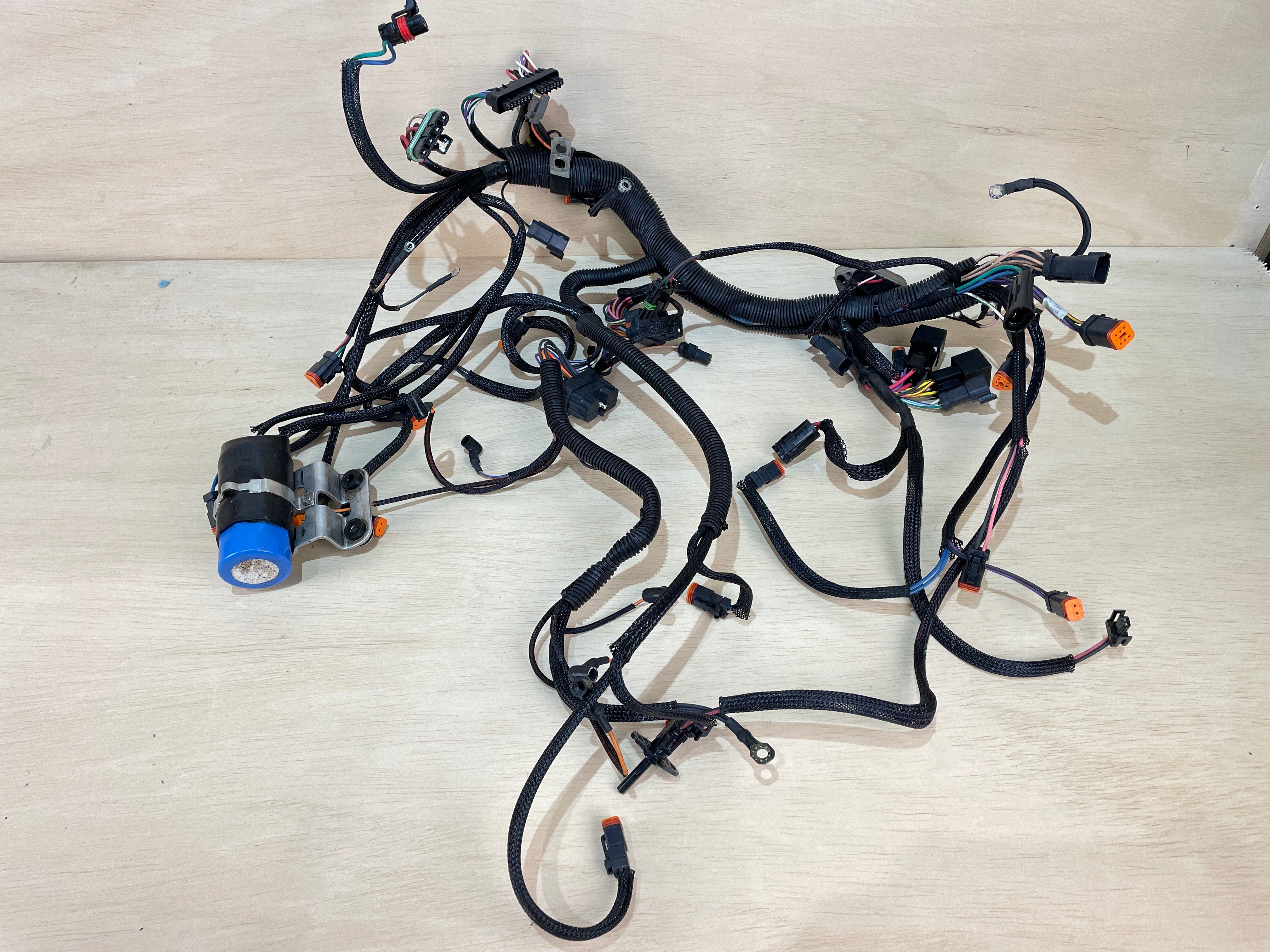 2000 Evinrude Ocean Pro 225HP Outboard Engine Wiring Harness Assembly 0586582