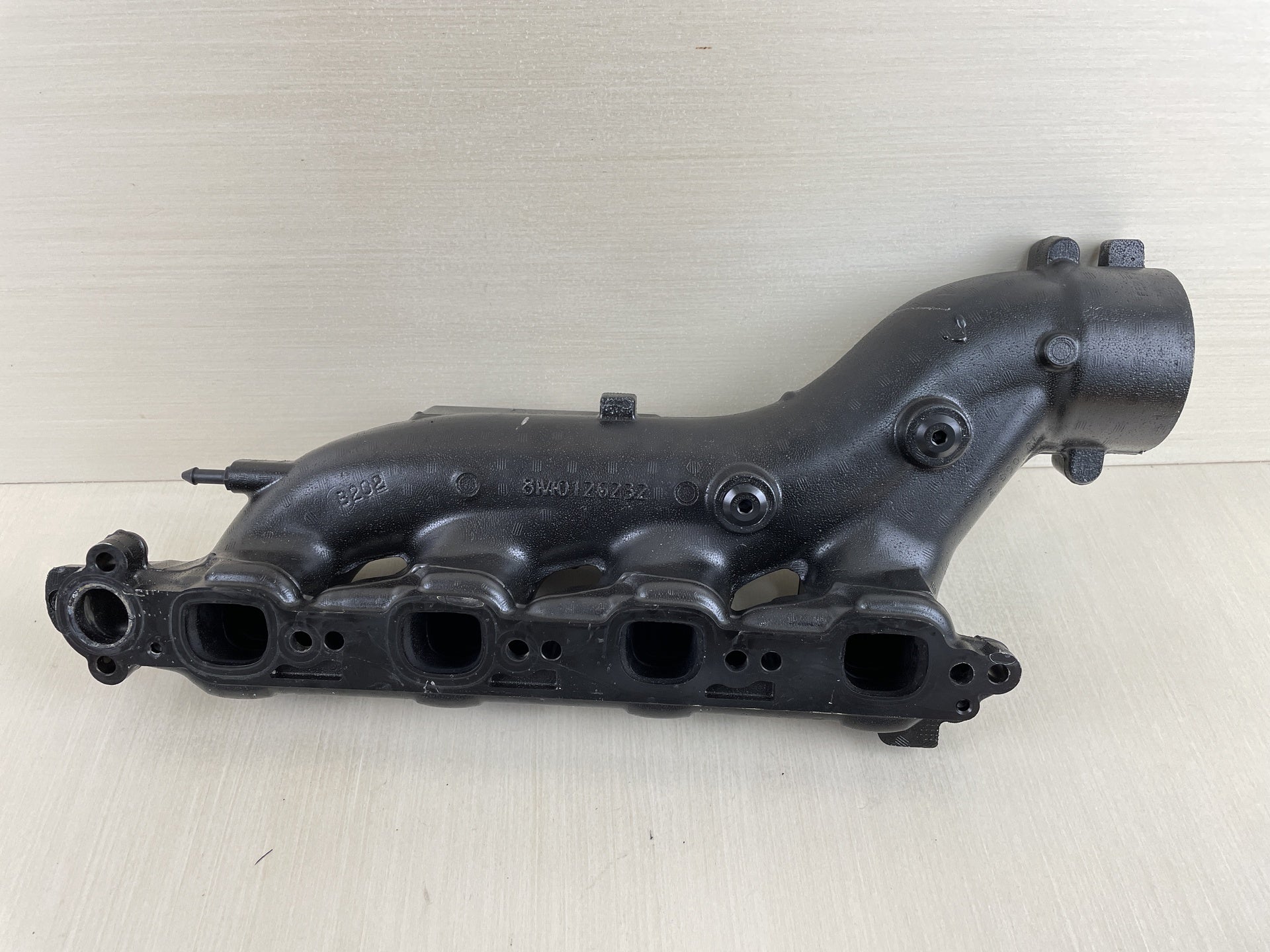 Mercury 90HP 4 Stroke EFI Outboard Exhaust Manifold 8M0090823