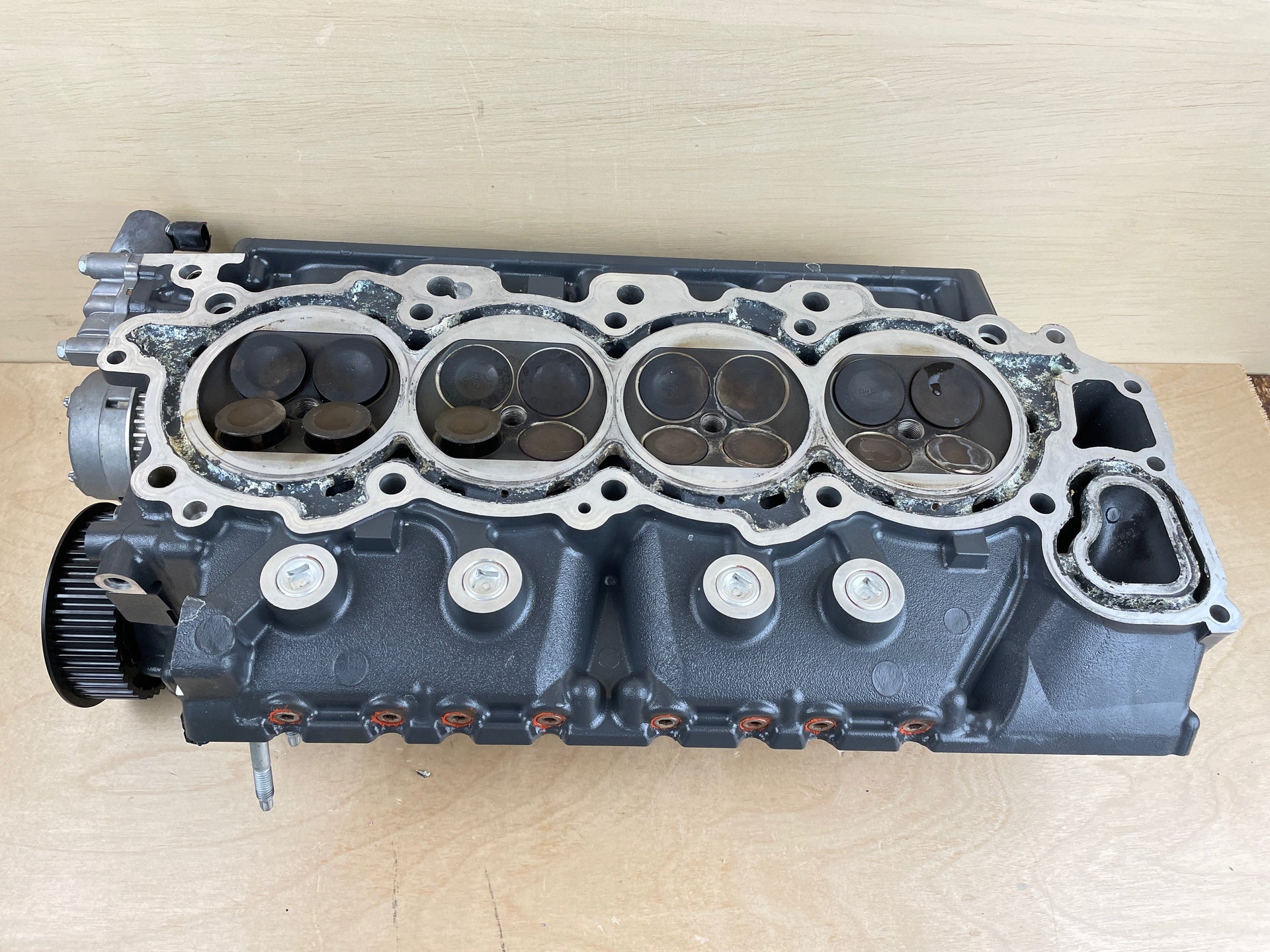 2008 Yamaha 350HP Outboard Right Starboard Cylinder Head 6AW-W009C-A0-9S