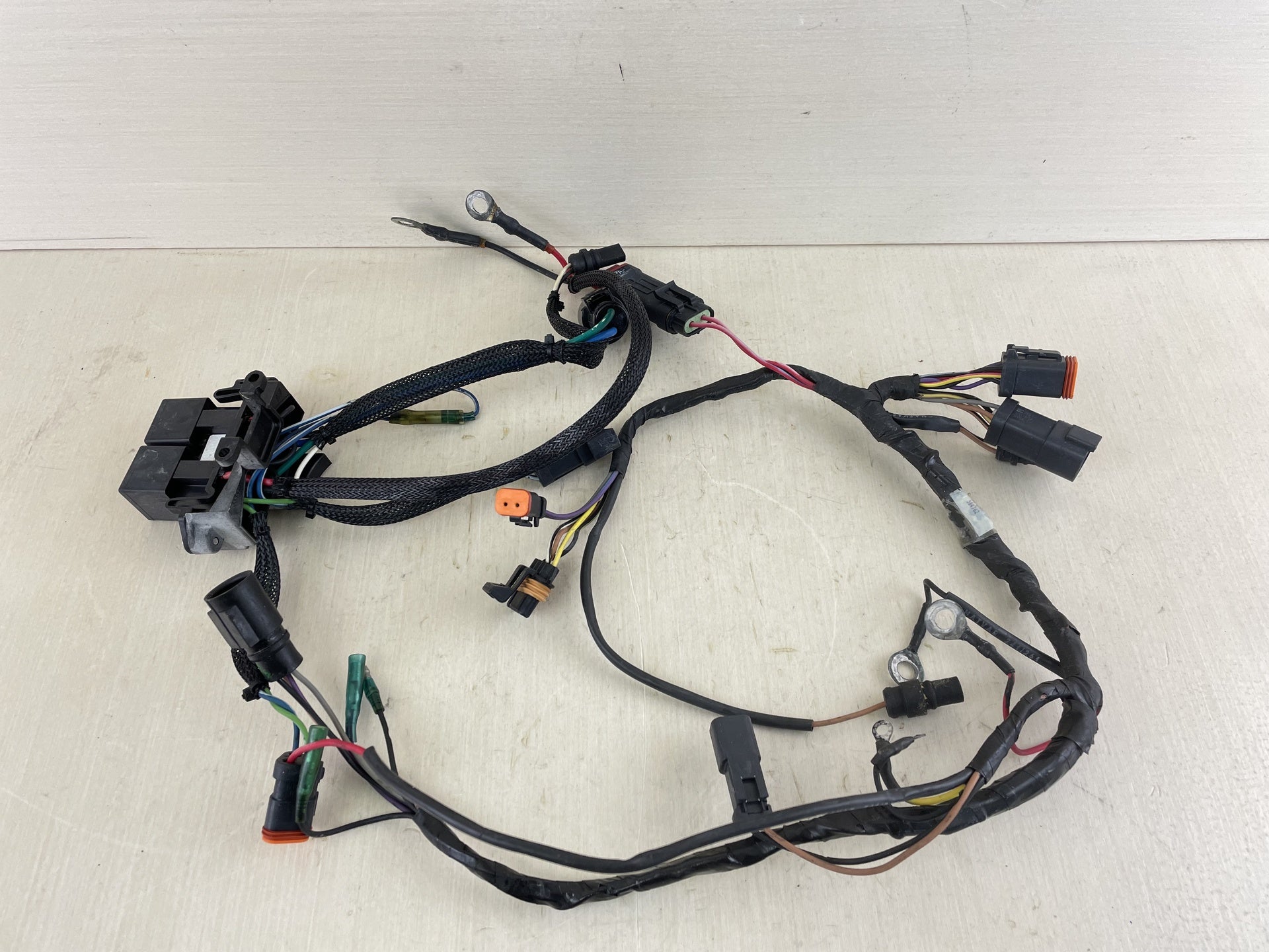 96-2006 Johnson Evinrude 90 115 HP Outboard Engine Wire Harness 0584762