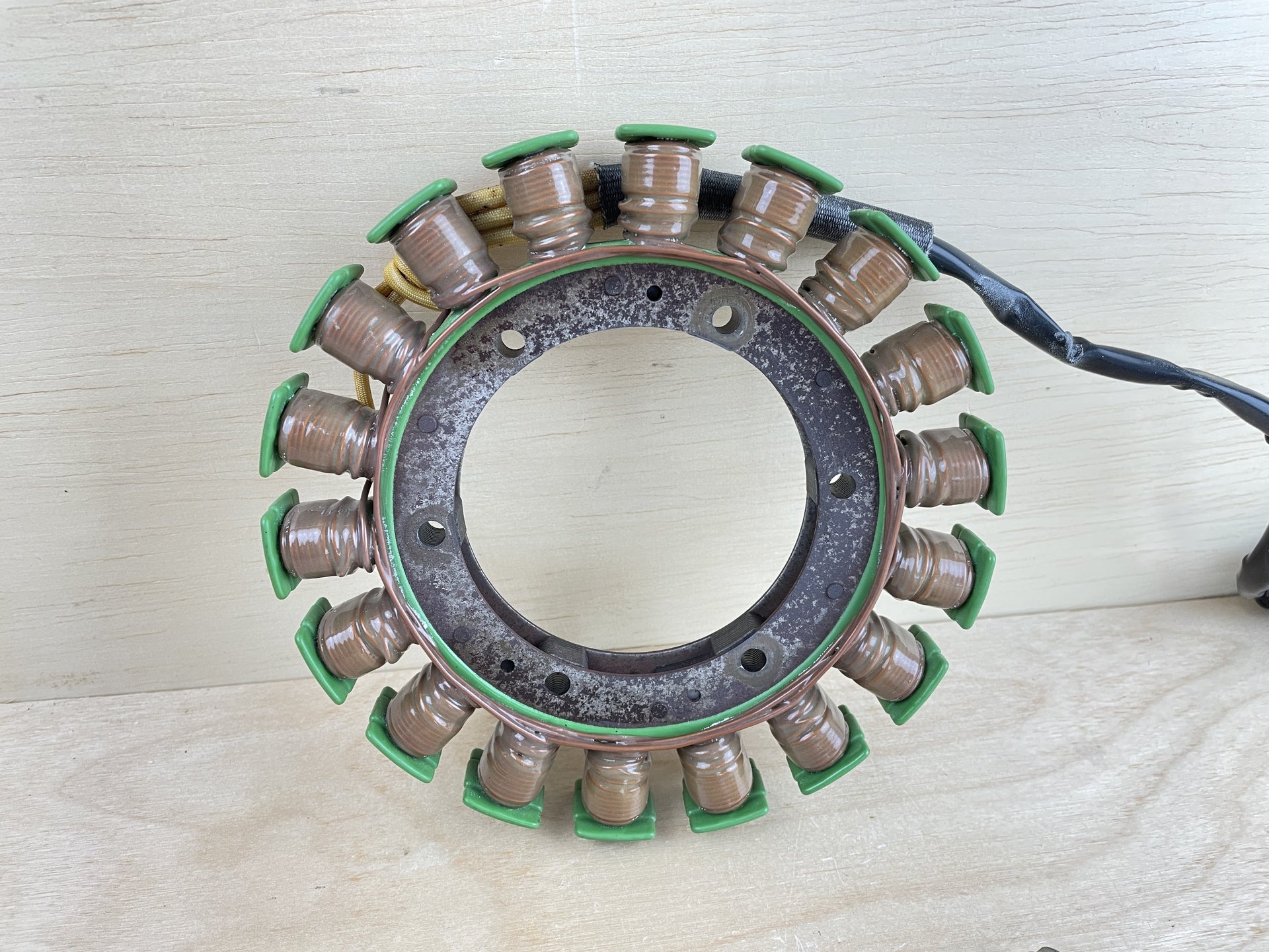 2011 Suzuki 90HP DF90A Outboard 4 Stroke Stator Coil Charging 32120-87L00