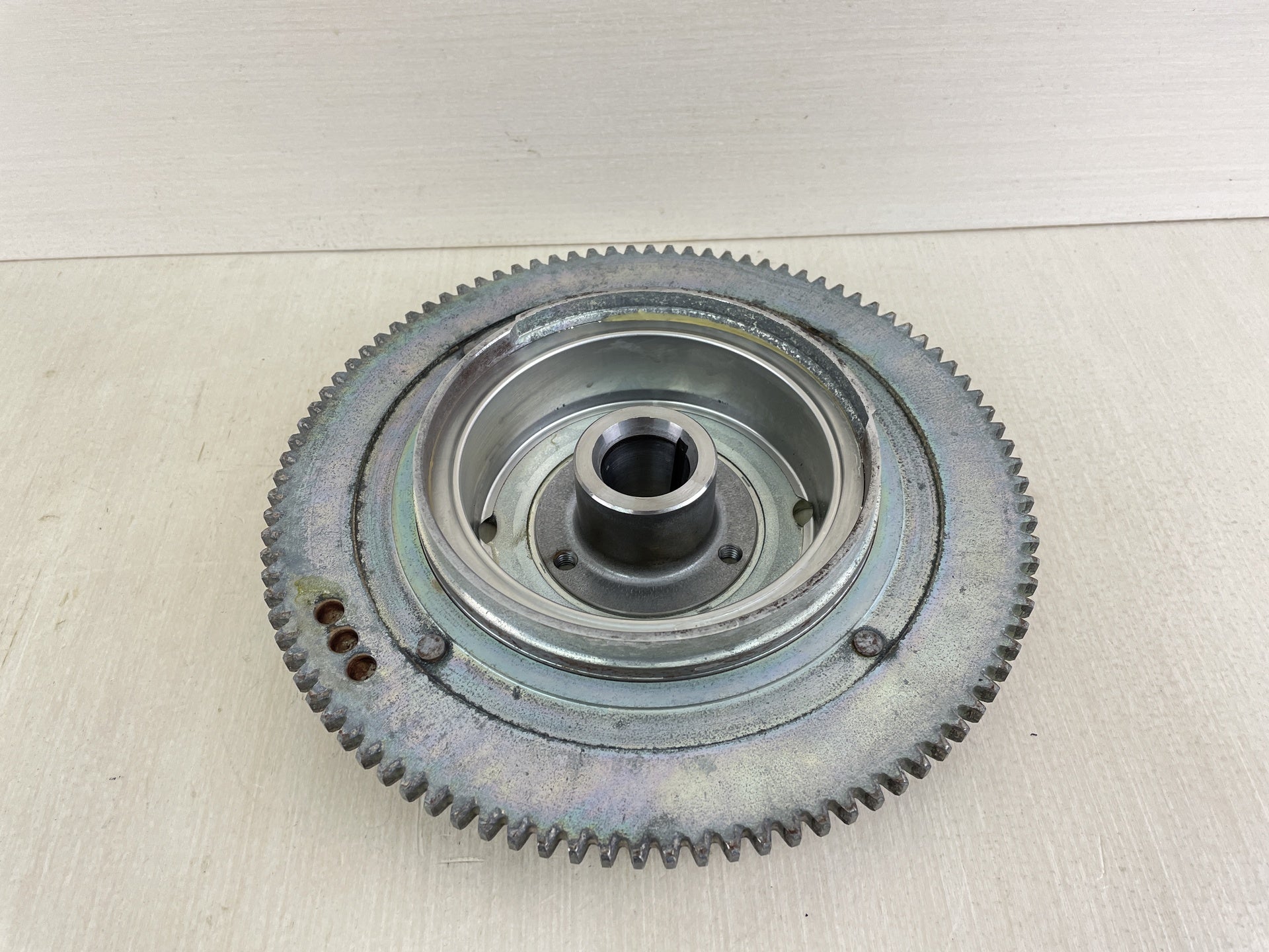 2004 Yamaha 60HP 2 Stroke Outboard Flywheel Rotor Assembly 6H2-85550-00-00