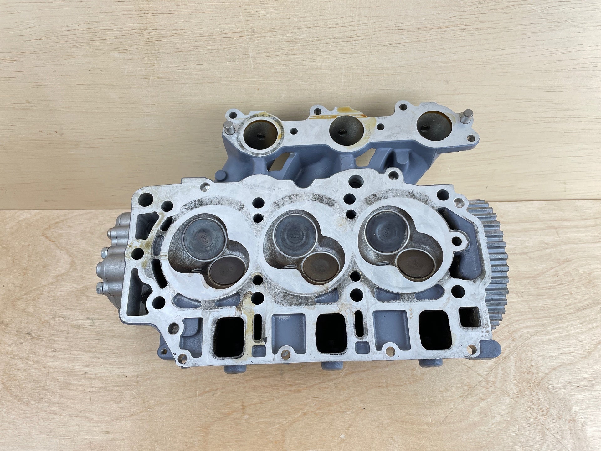 2004 Yamaha 40HP F40 4 Stroke Outboard Cylinder Head Complete 67C-W009A-13-1S