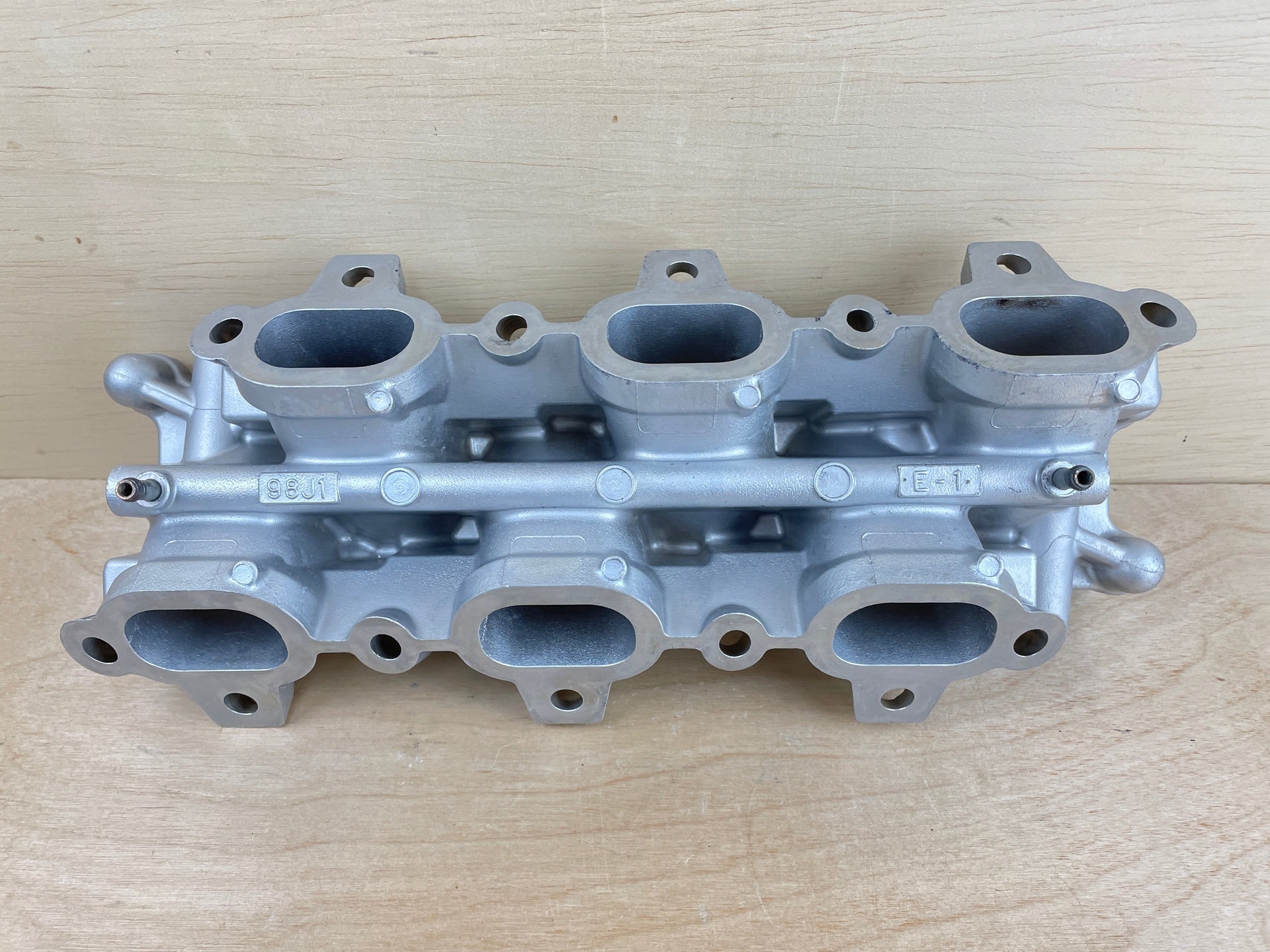 2011 Suzuki DF300 300HP 4 Stroke Outboard Intake Manifold 13110-98J10