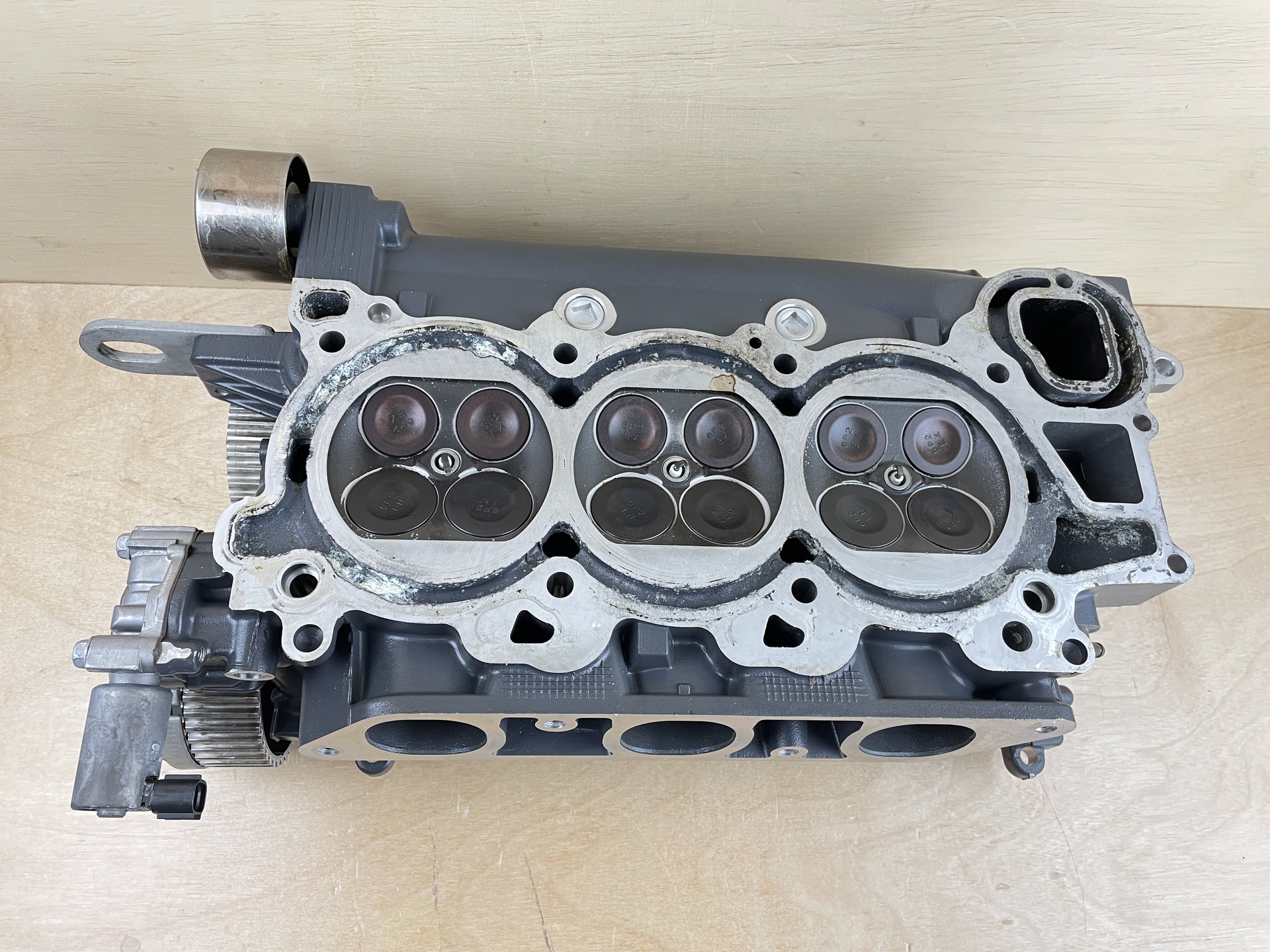 2012 Yamaha 200HP 3.3L 4 Stroke Right Starboard Side Cylinder Head 6P2-W009A-04-9S