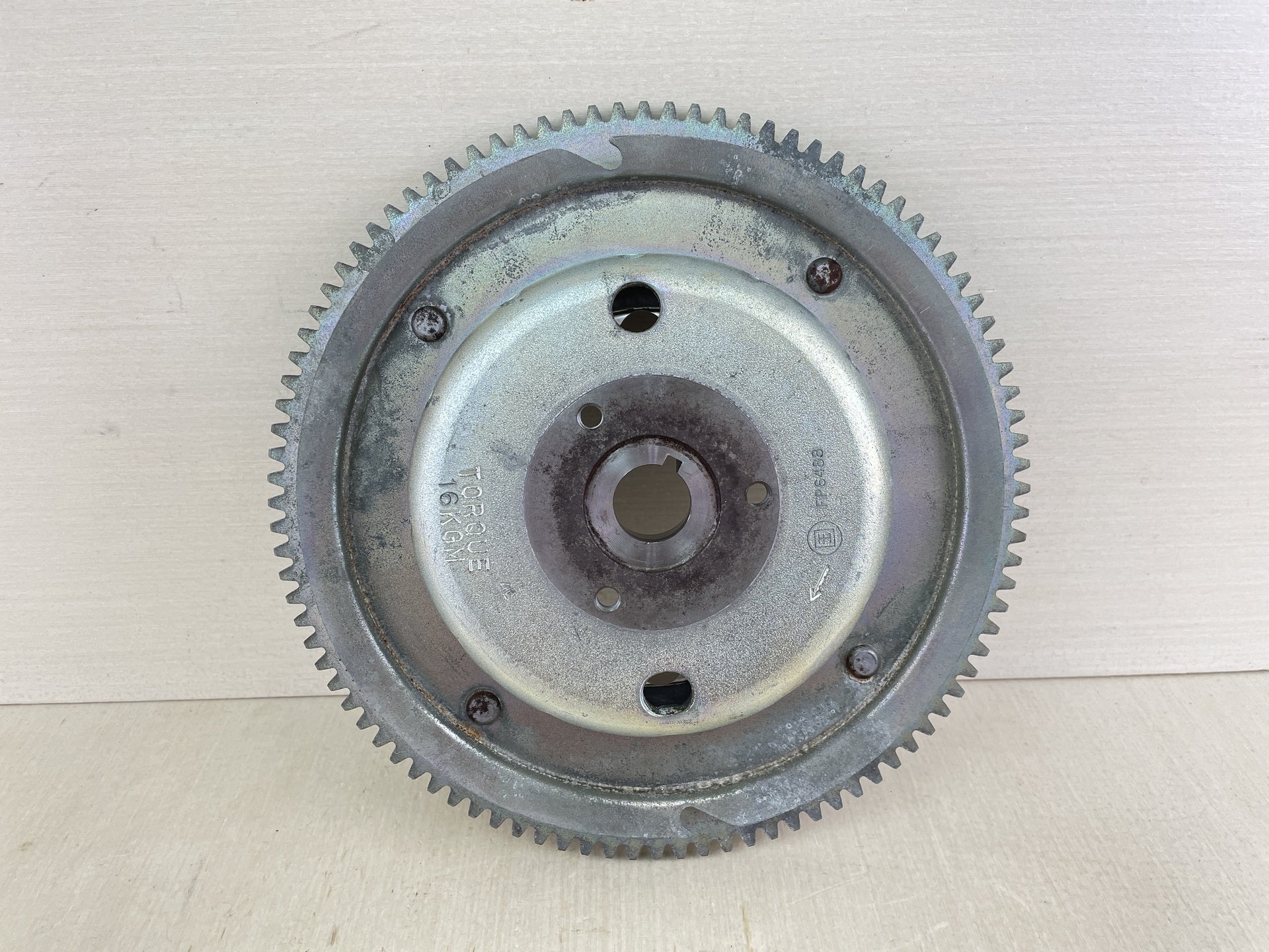 2004 Yamaha 60HP 2 Stroke Outboard Flywheel Rotor Assembly 6H2-85550-00-00